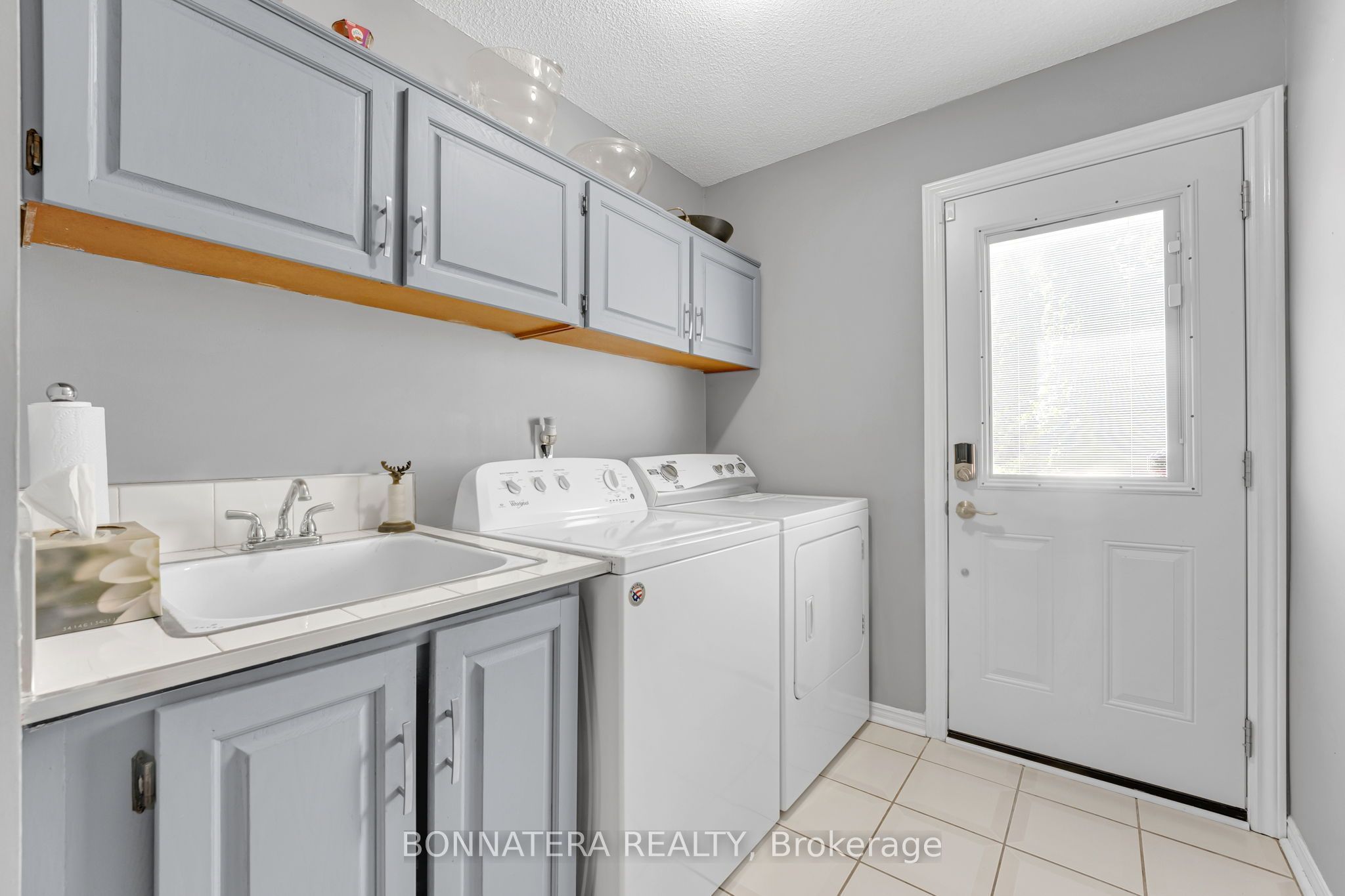1409 Holly Court Property Photo 21