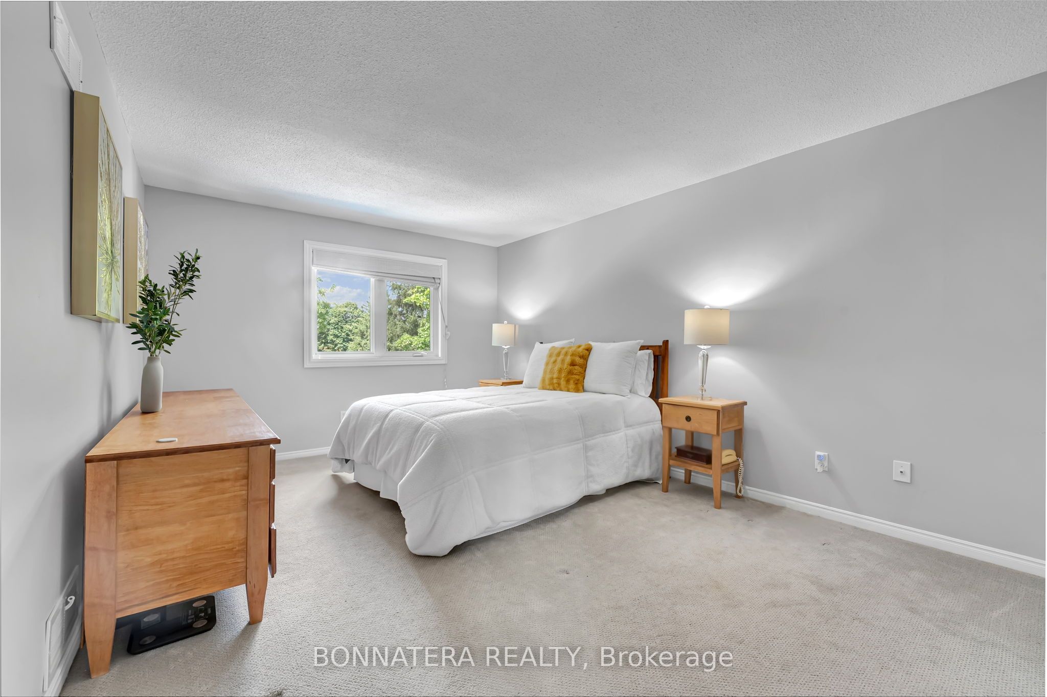 1409 Holly Court Property Photo 23