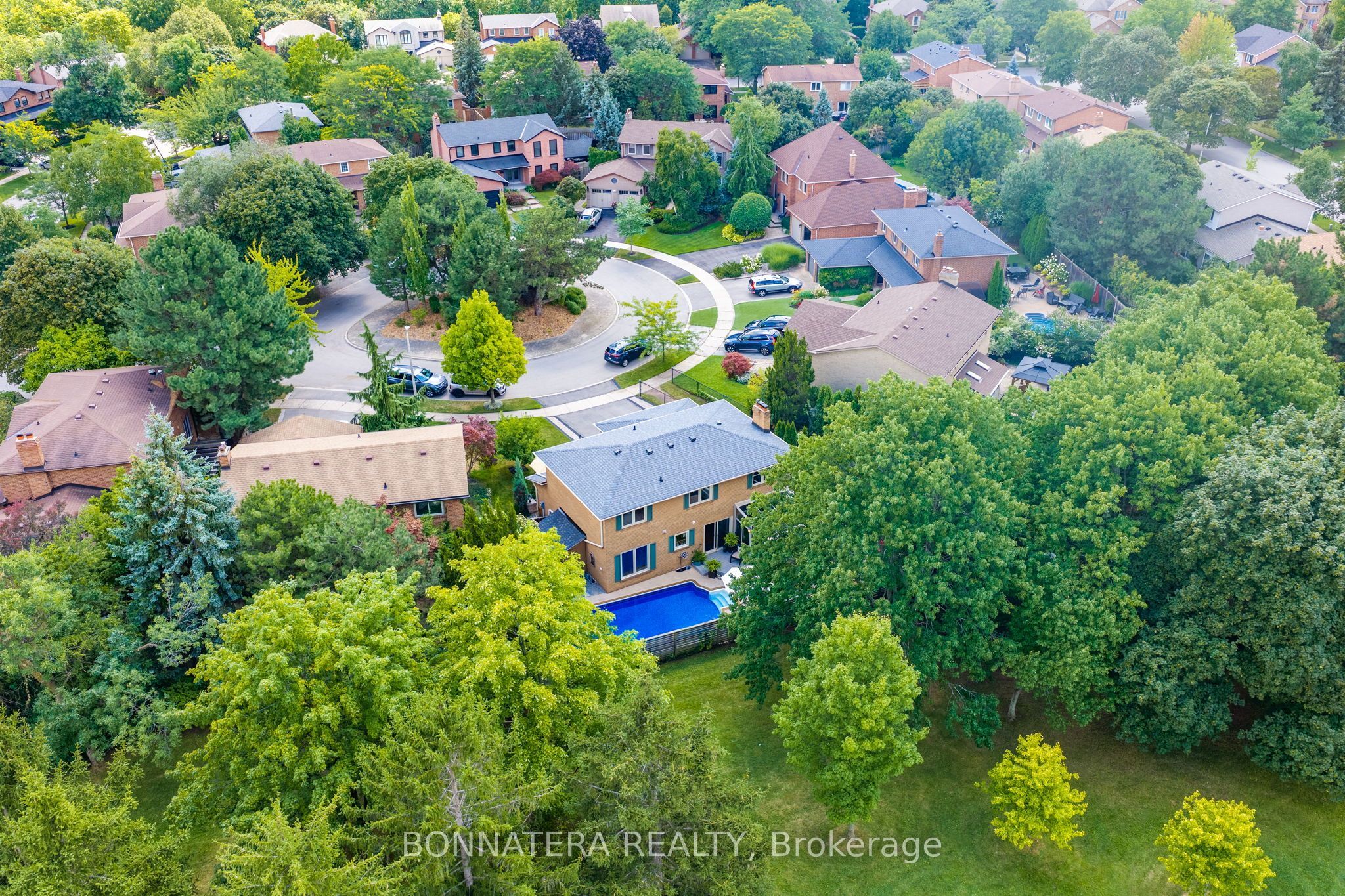 1409 Holly Court Property Photo 43