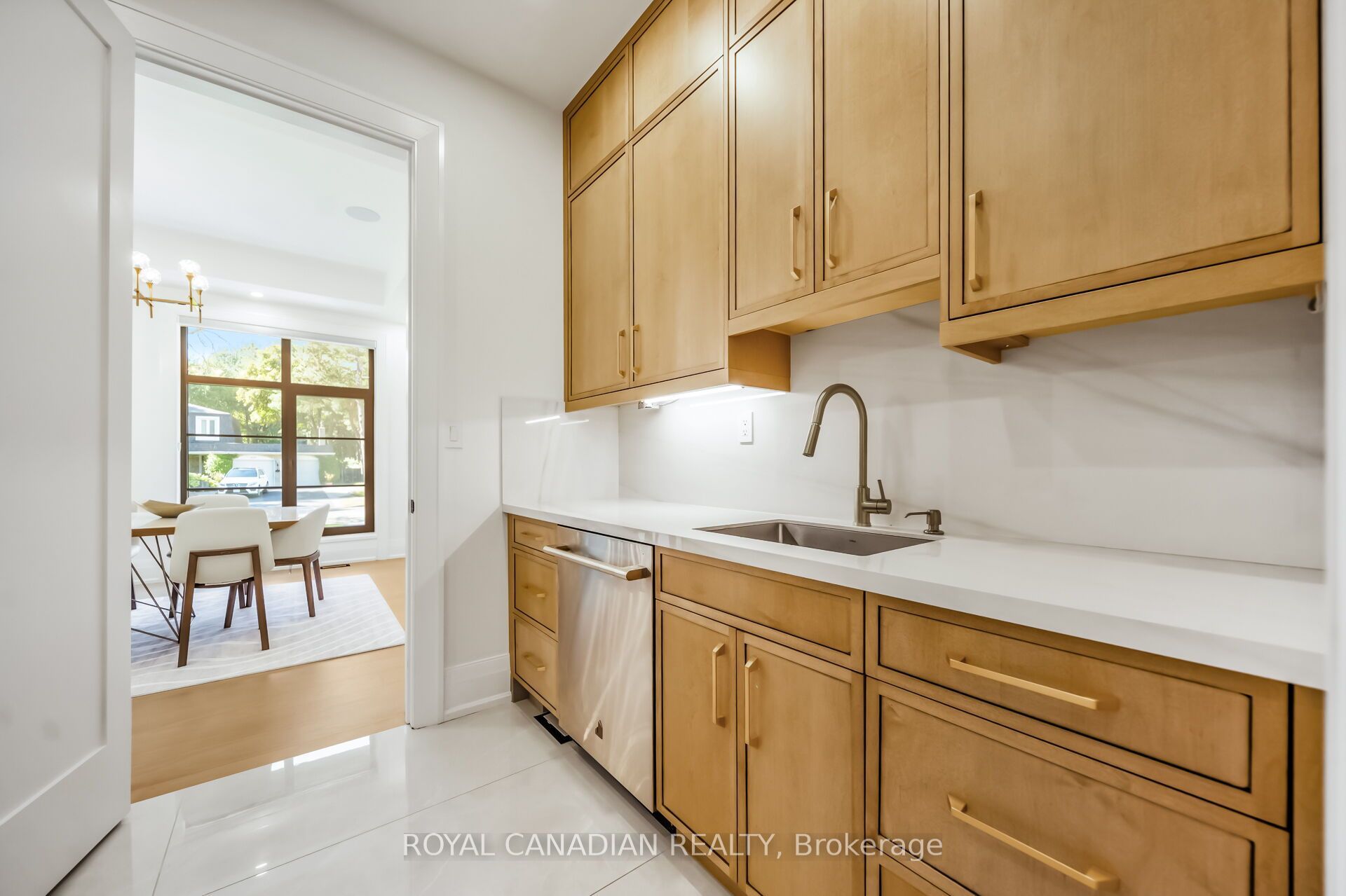 1470 Albion Avenue Property Photo 18