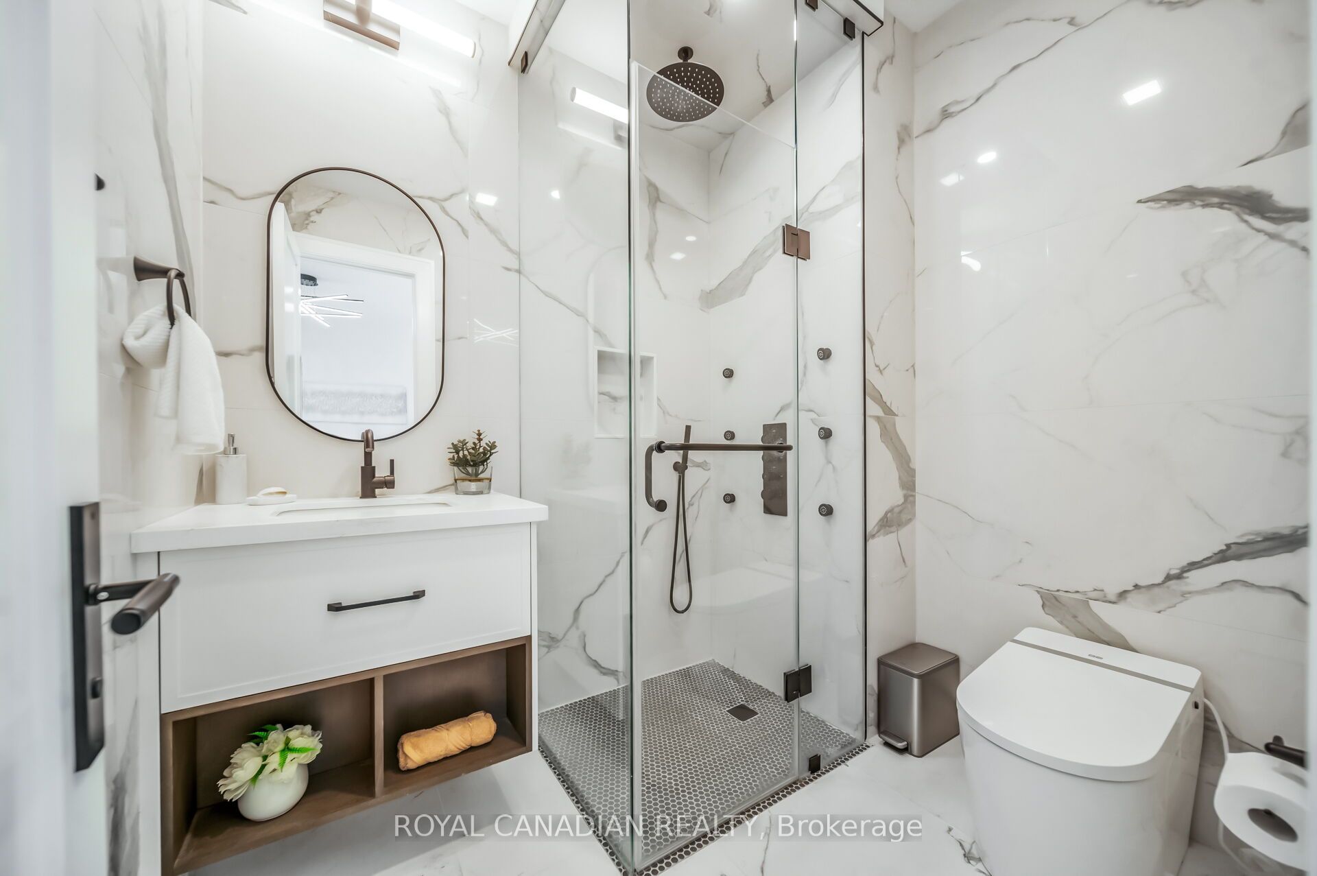 1470 Albion Avenue Property Photo 31