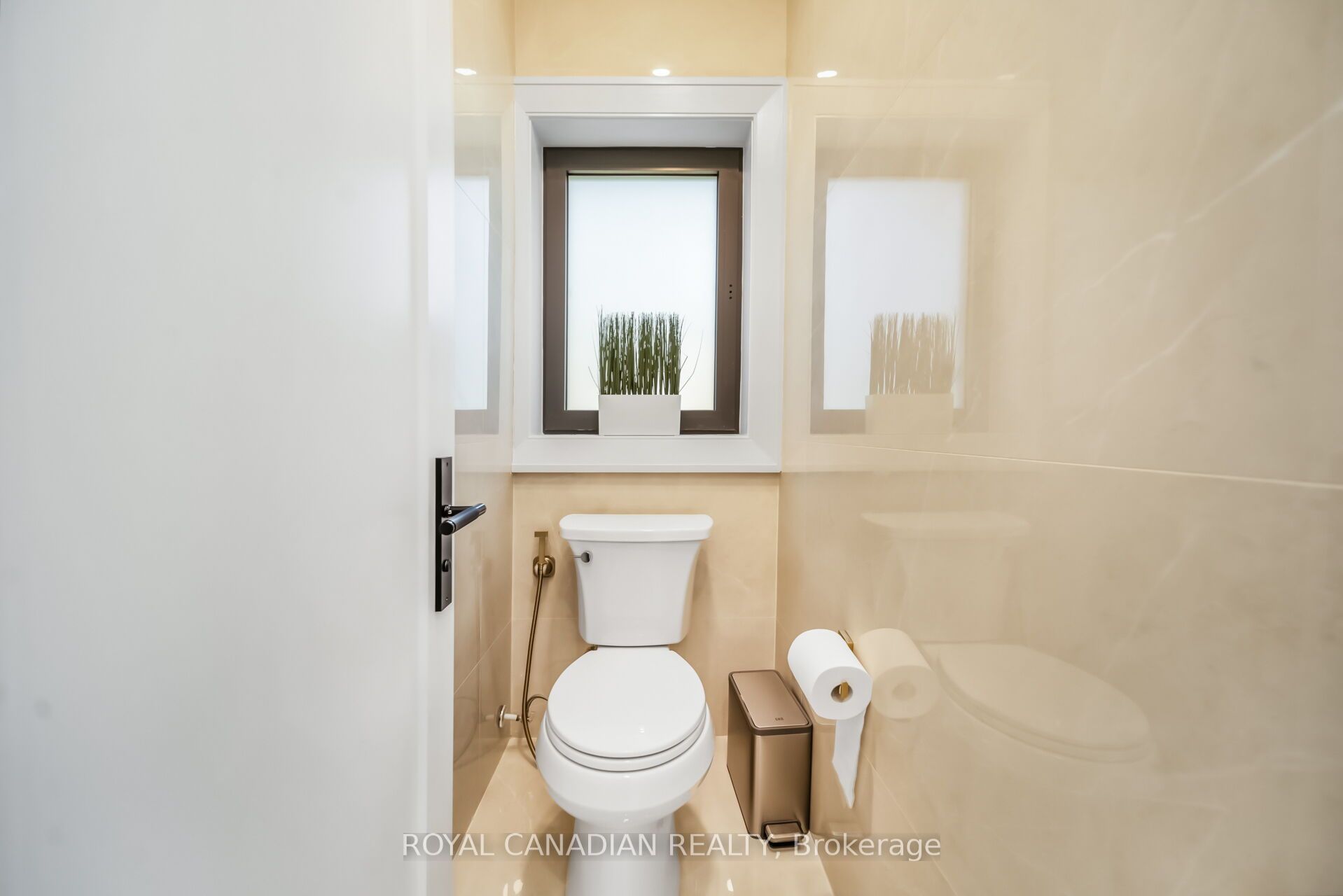 1470 Albion Avenue Property Photo 36