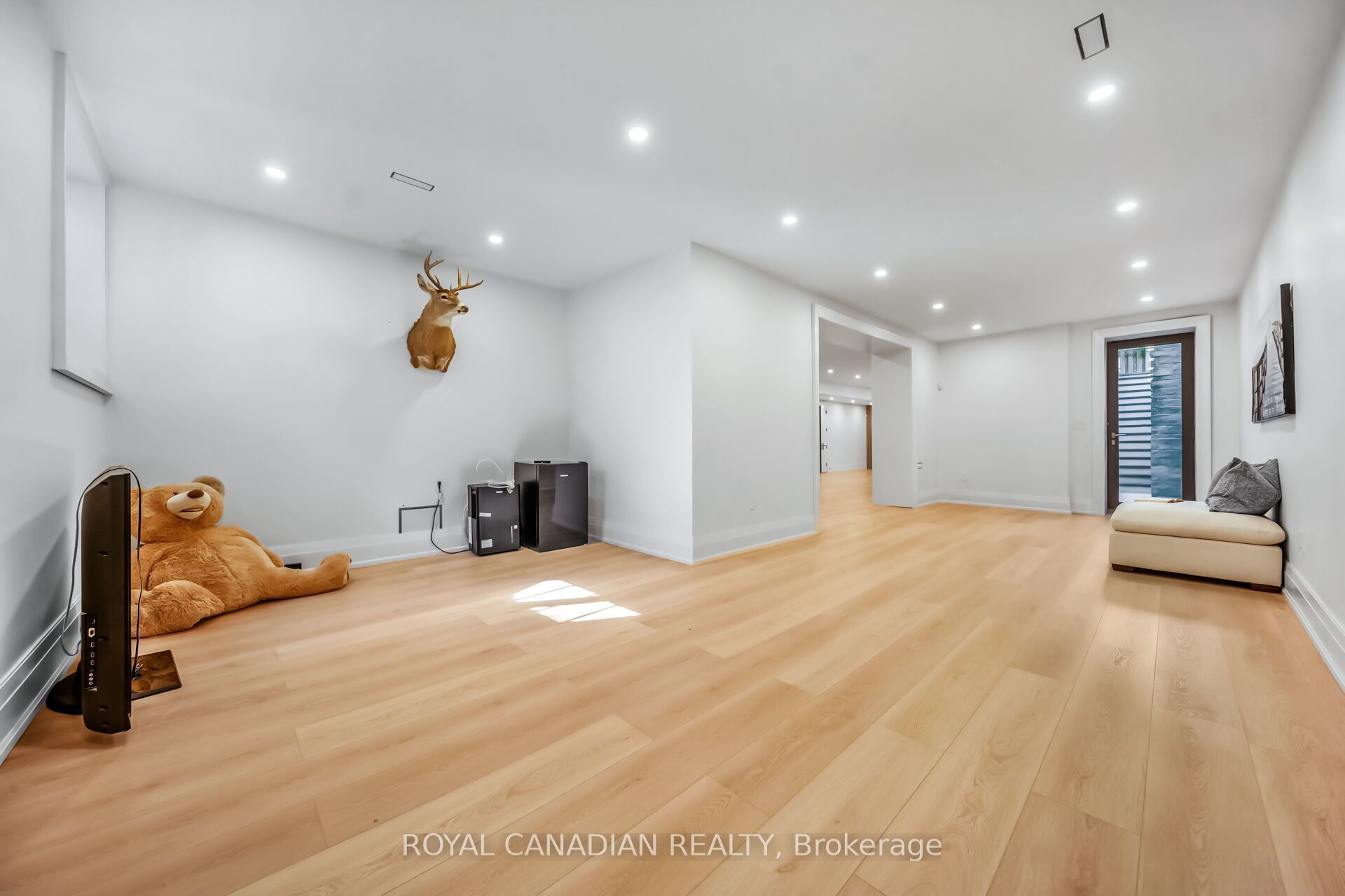 1470 Albion Avenue Property Photo 43