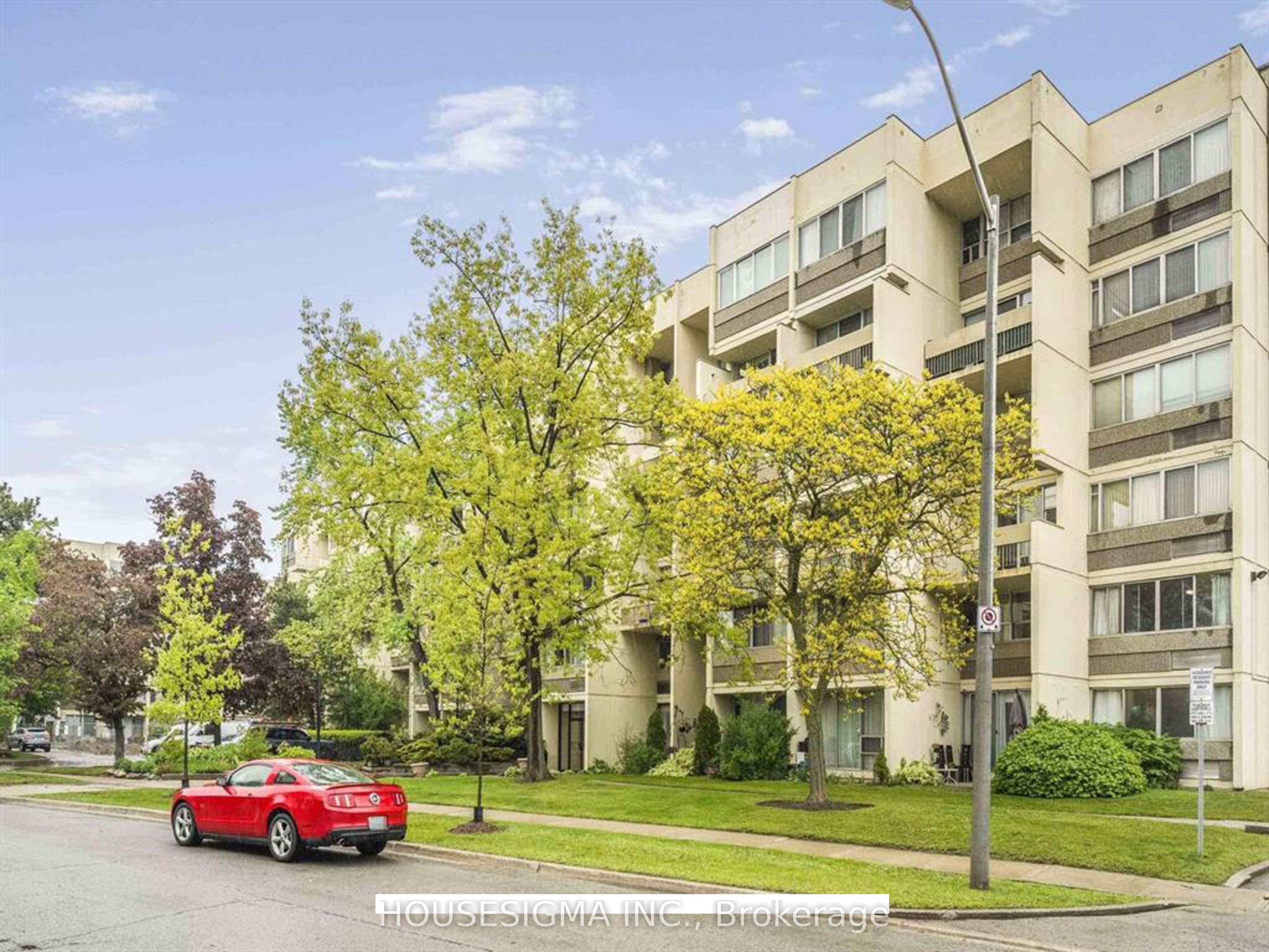 1300 Marlborough Court 314 Property Photo 1
