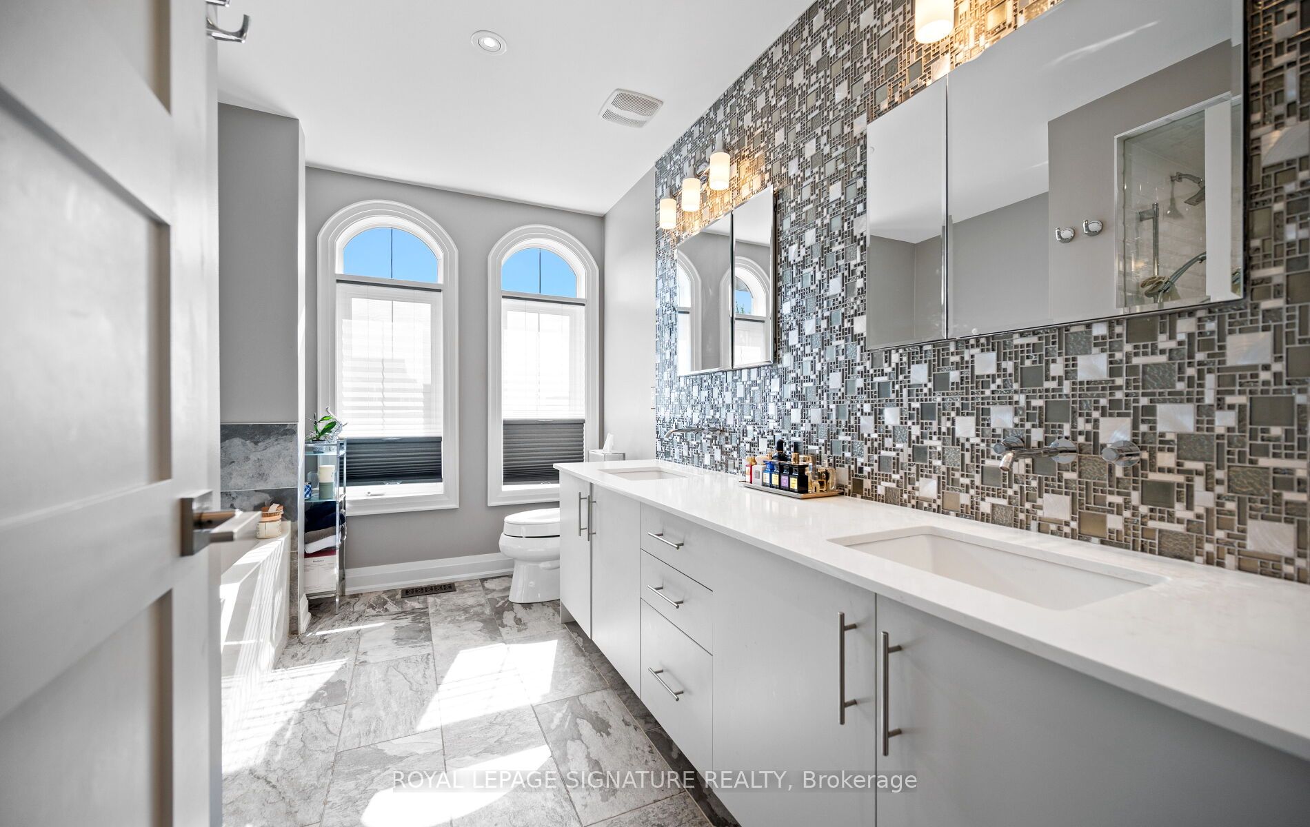 2023 Deerview Common Property Photo 21