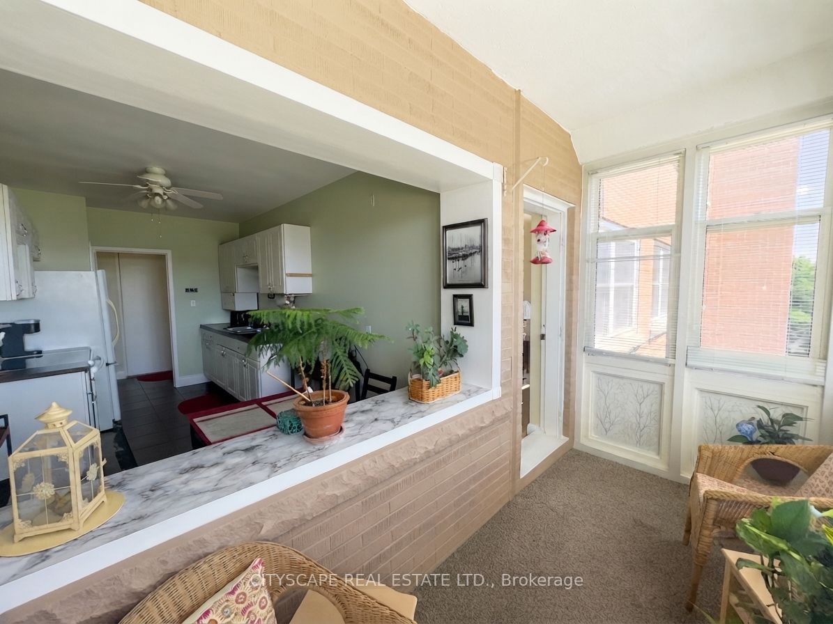 824 Brant Street 25 Property Photo 1