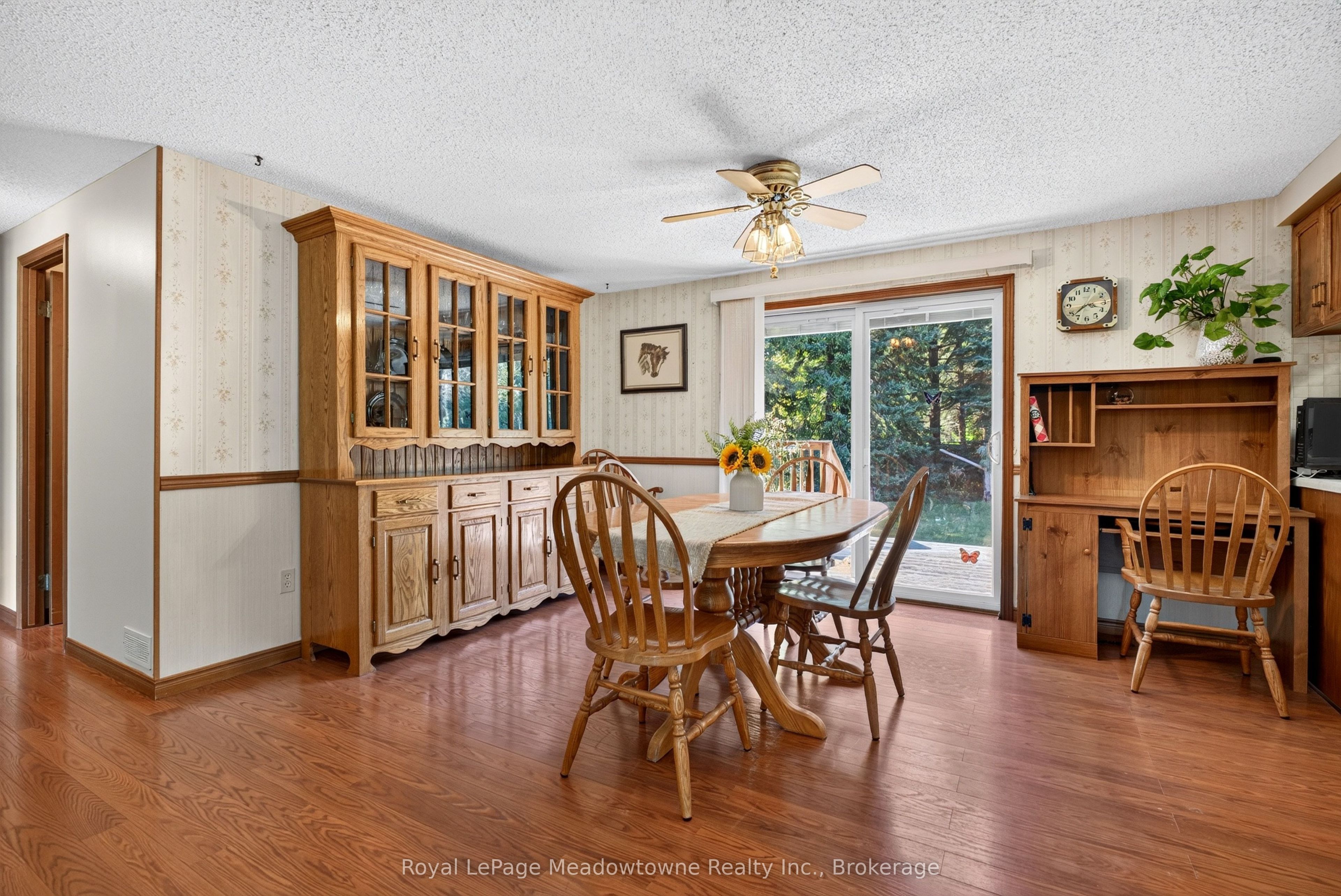 4095 20 Side Road Property Photo 10