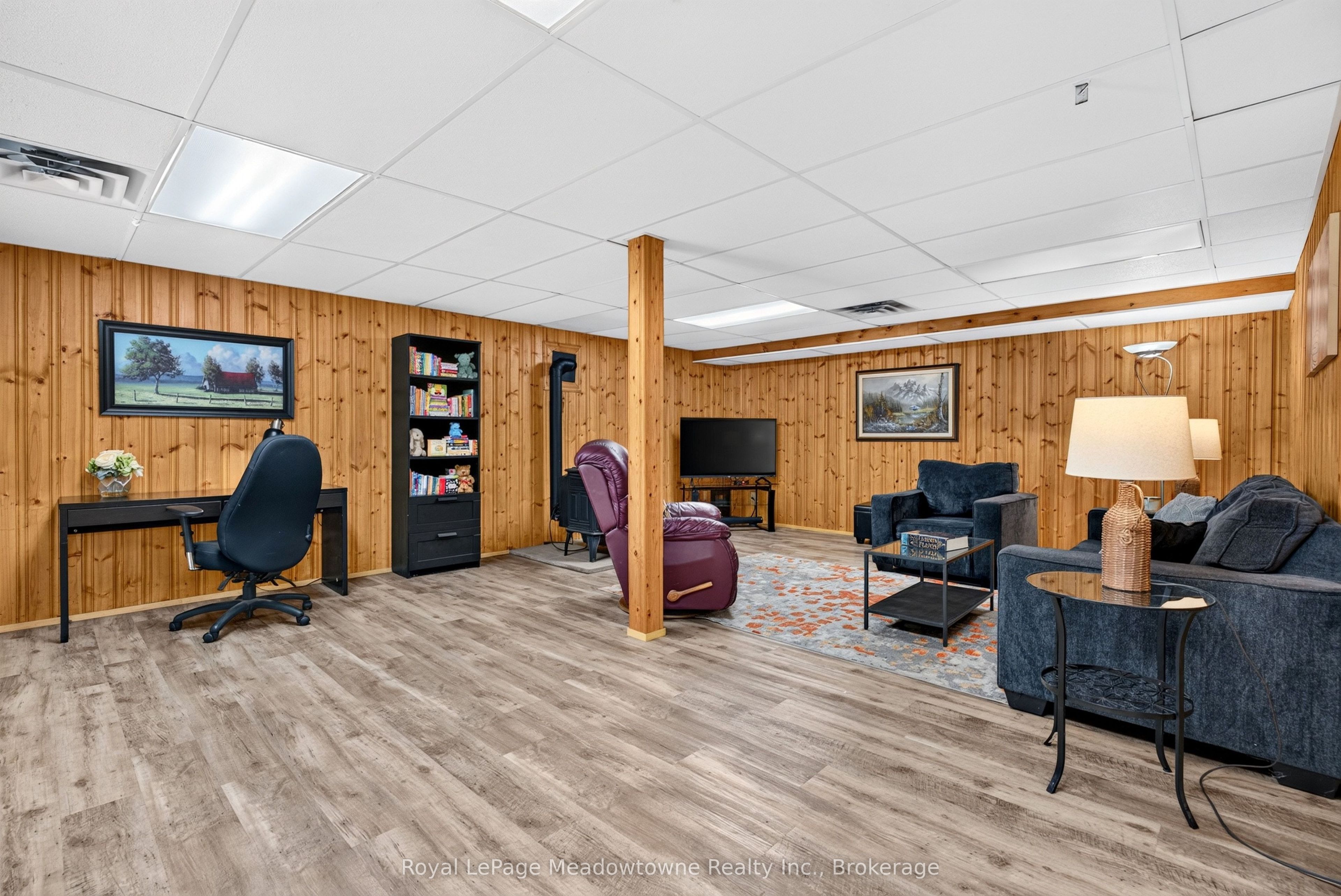 4095 20 Side Road Property Photo 22