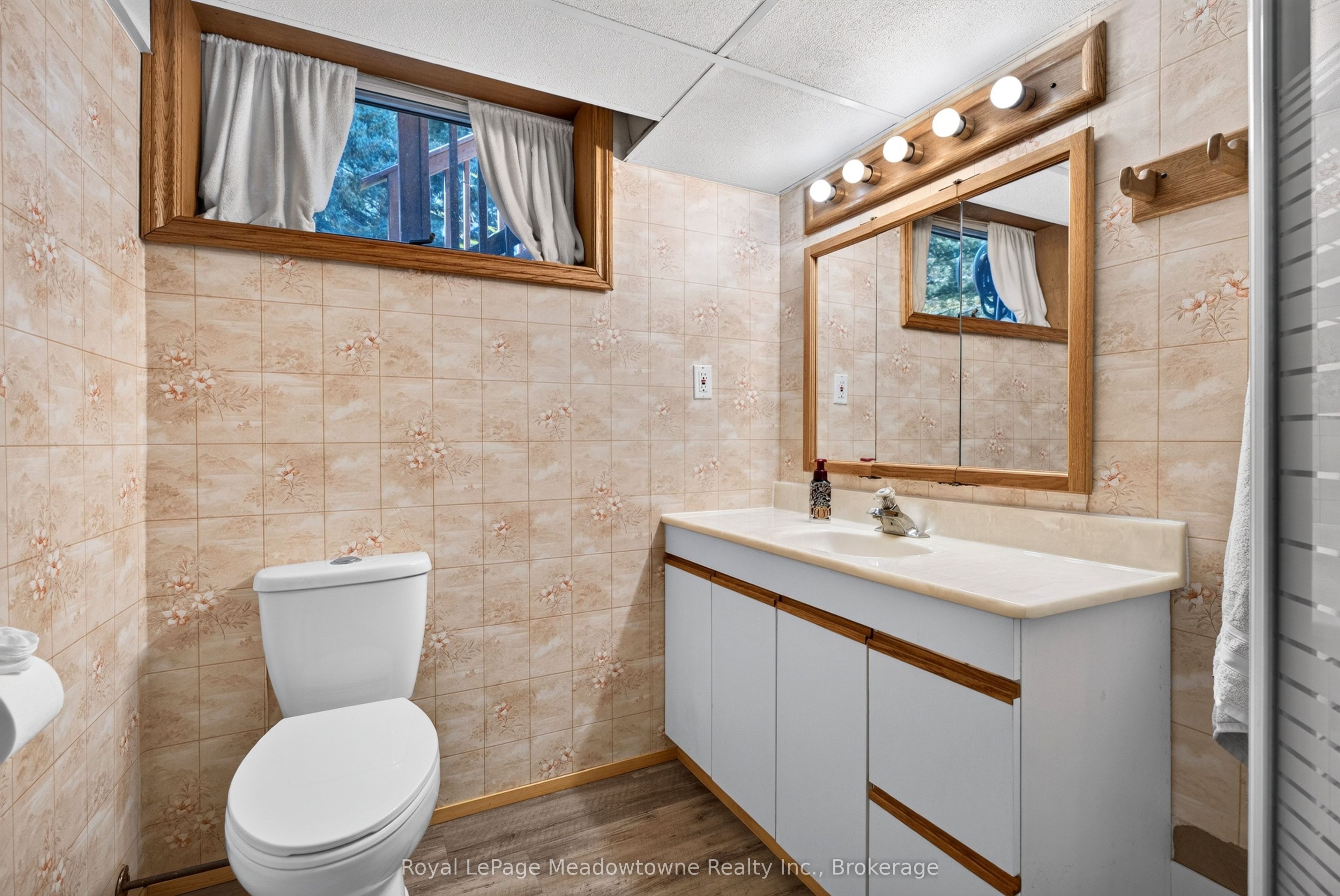 4095 20 Side Road Property Photo 29