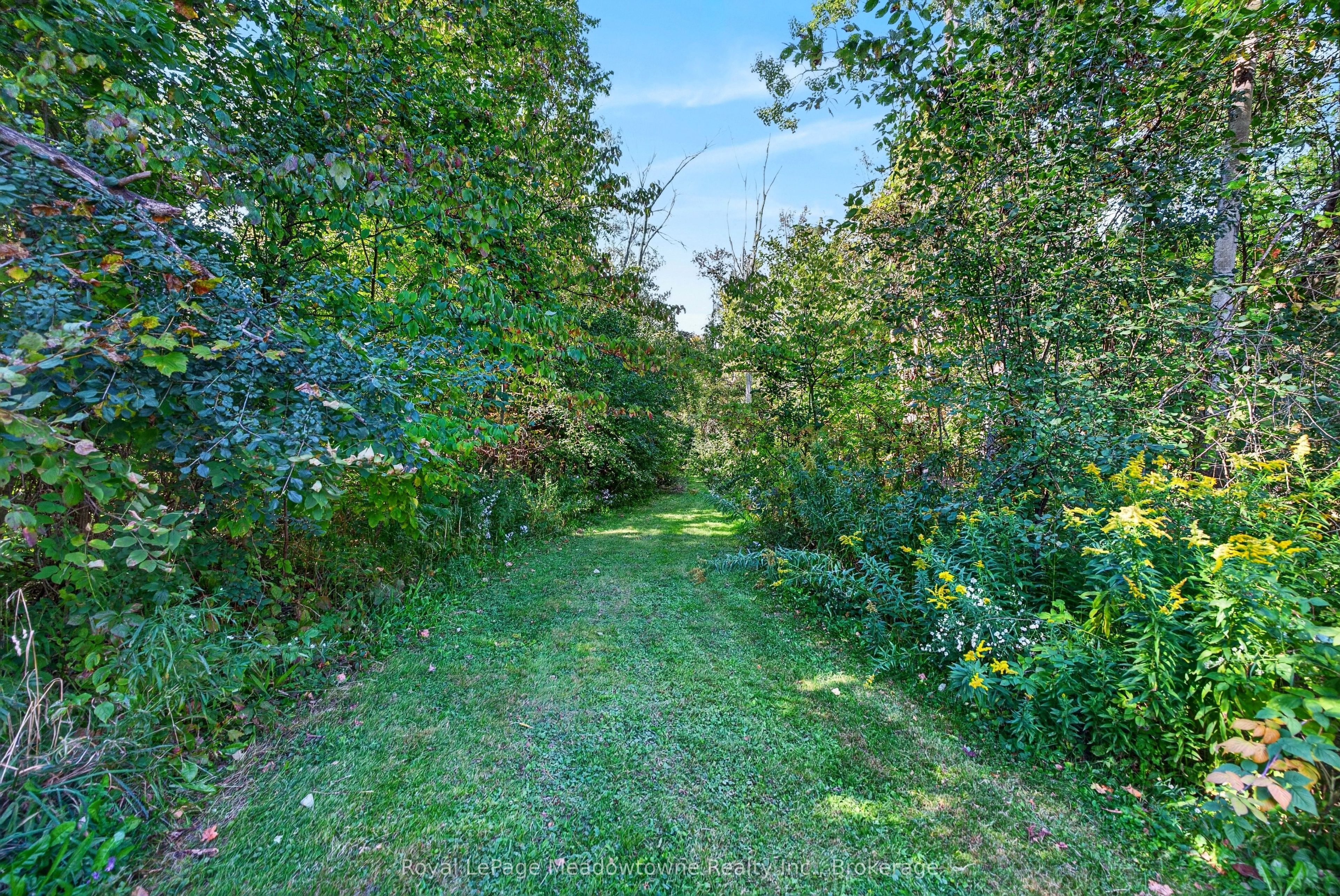 4095 20 Side Road Property Photo 43