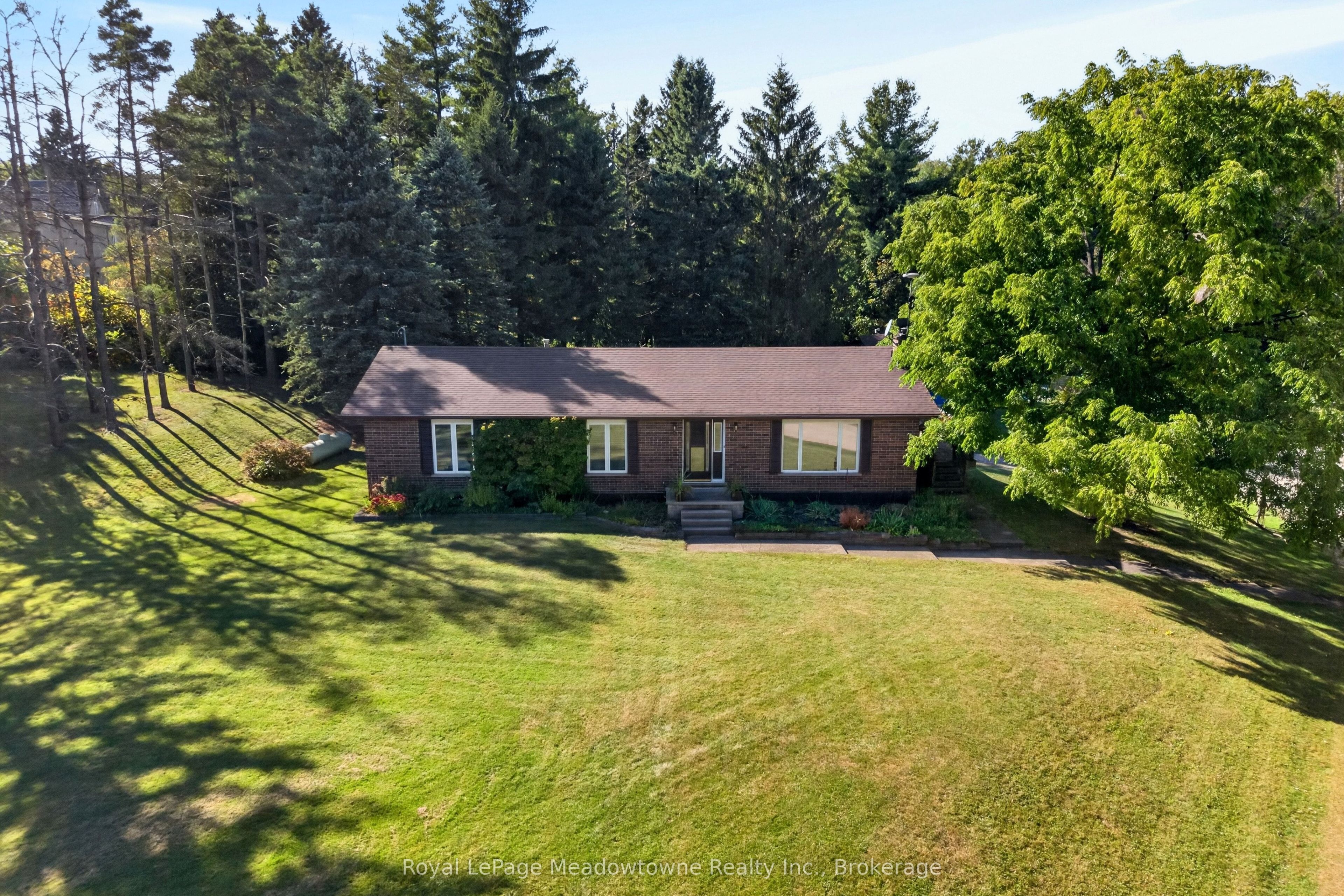 4095 20 Side Road Property Photo 44