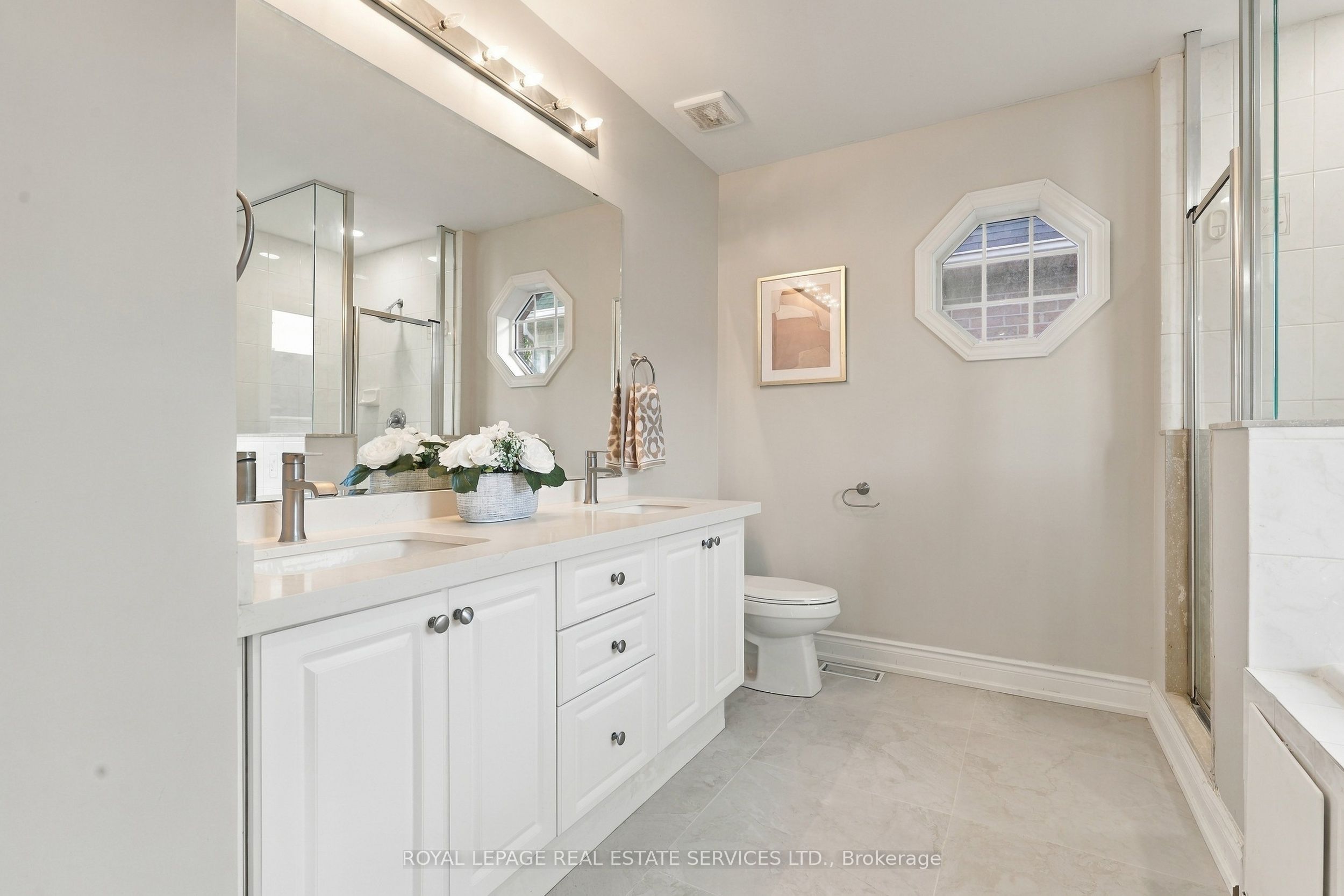 3396 Hayhurst Crescent Property Photo 14