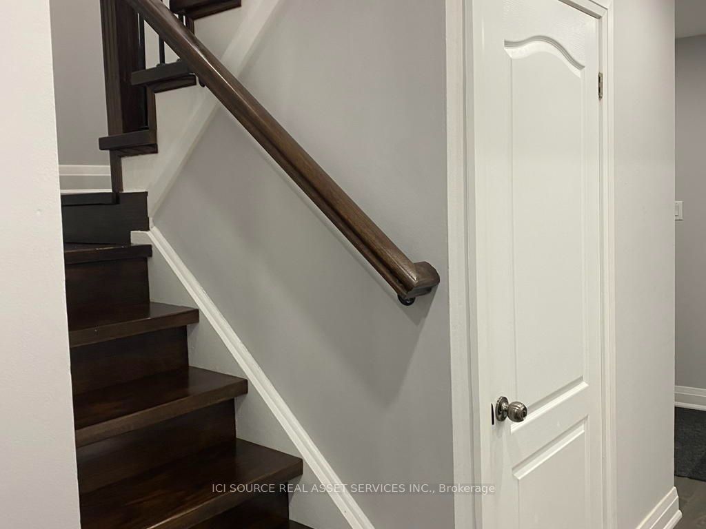 77 Newbridge Crescent Property Photo 19