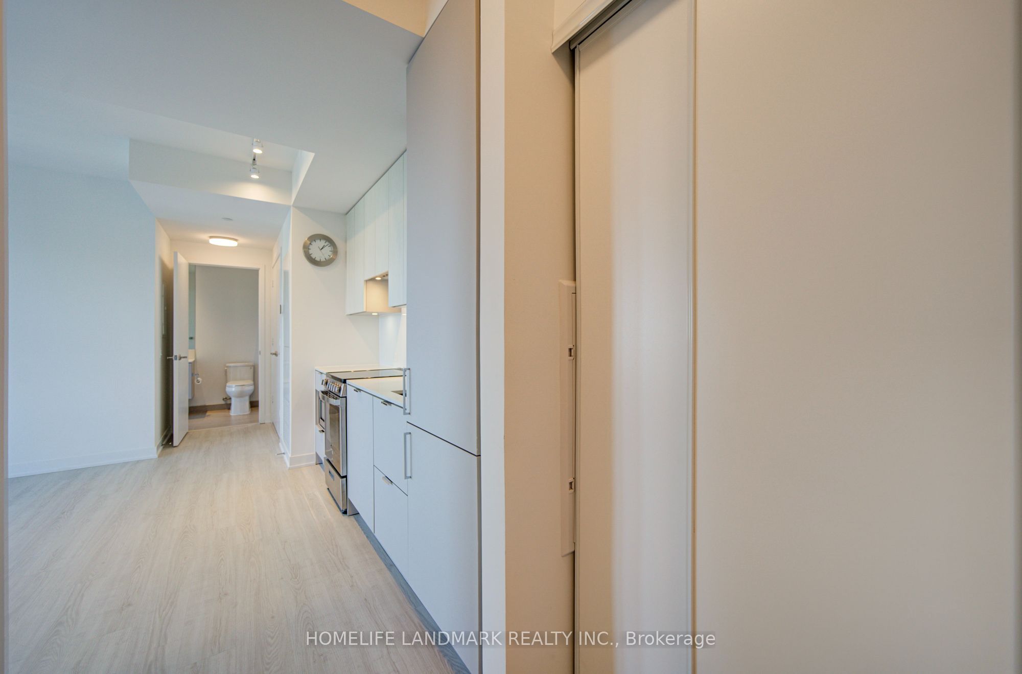3883 Quartz Road 1706 Property Photo 9