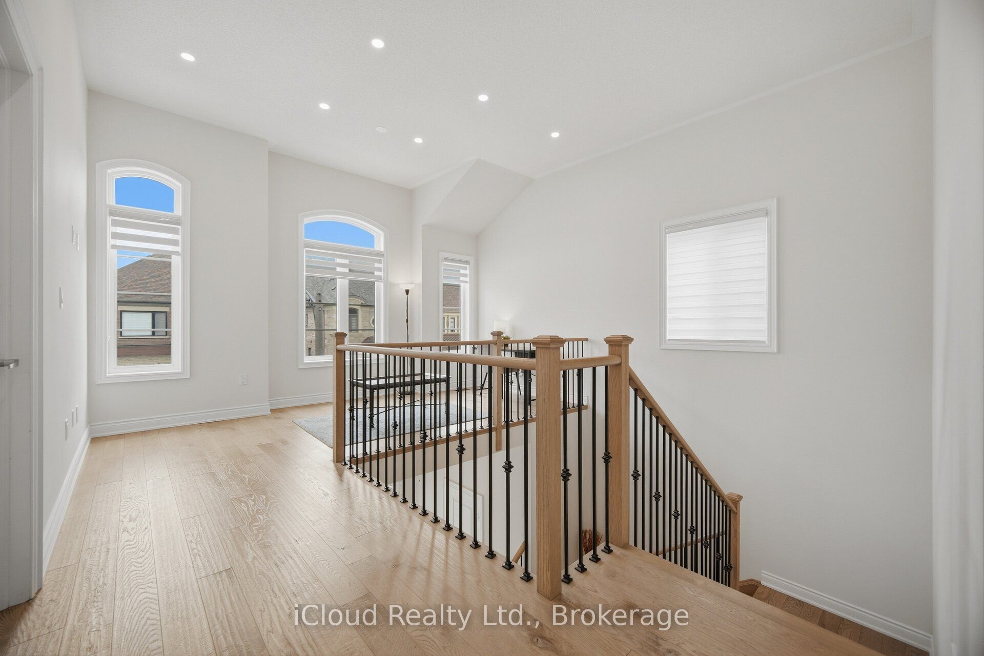 1400 Yellow Rose Circle Property Photo 20
