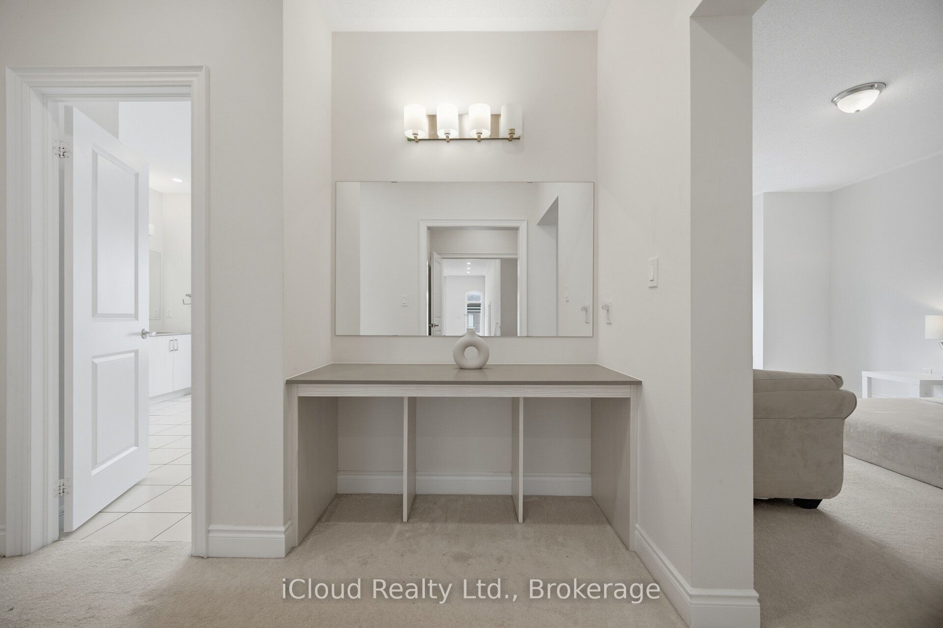1400 Yellow Rose Circle Property Photo 24
