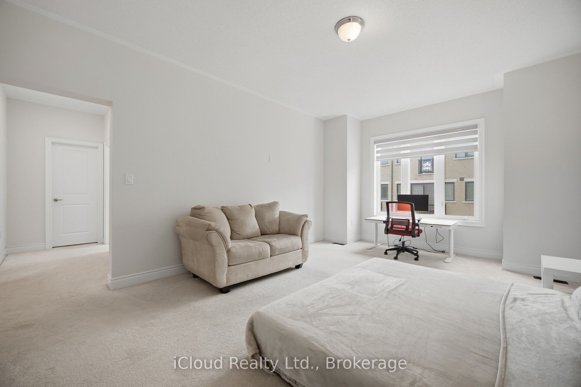 1400 Yellow Rose Circle Property Photo 27
