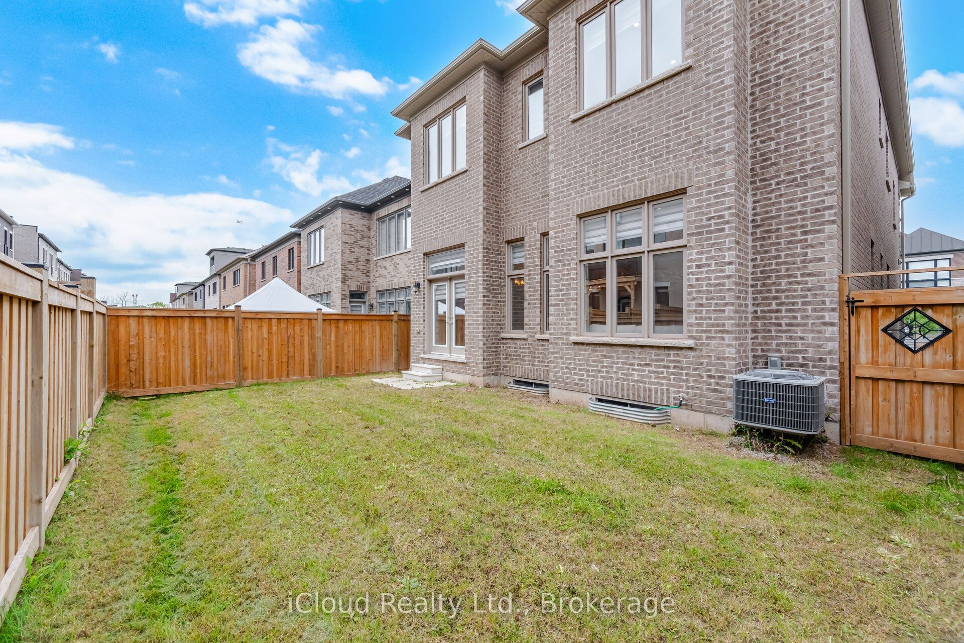 1400 Yellow Rose Circle Property Photo 49