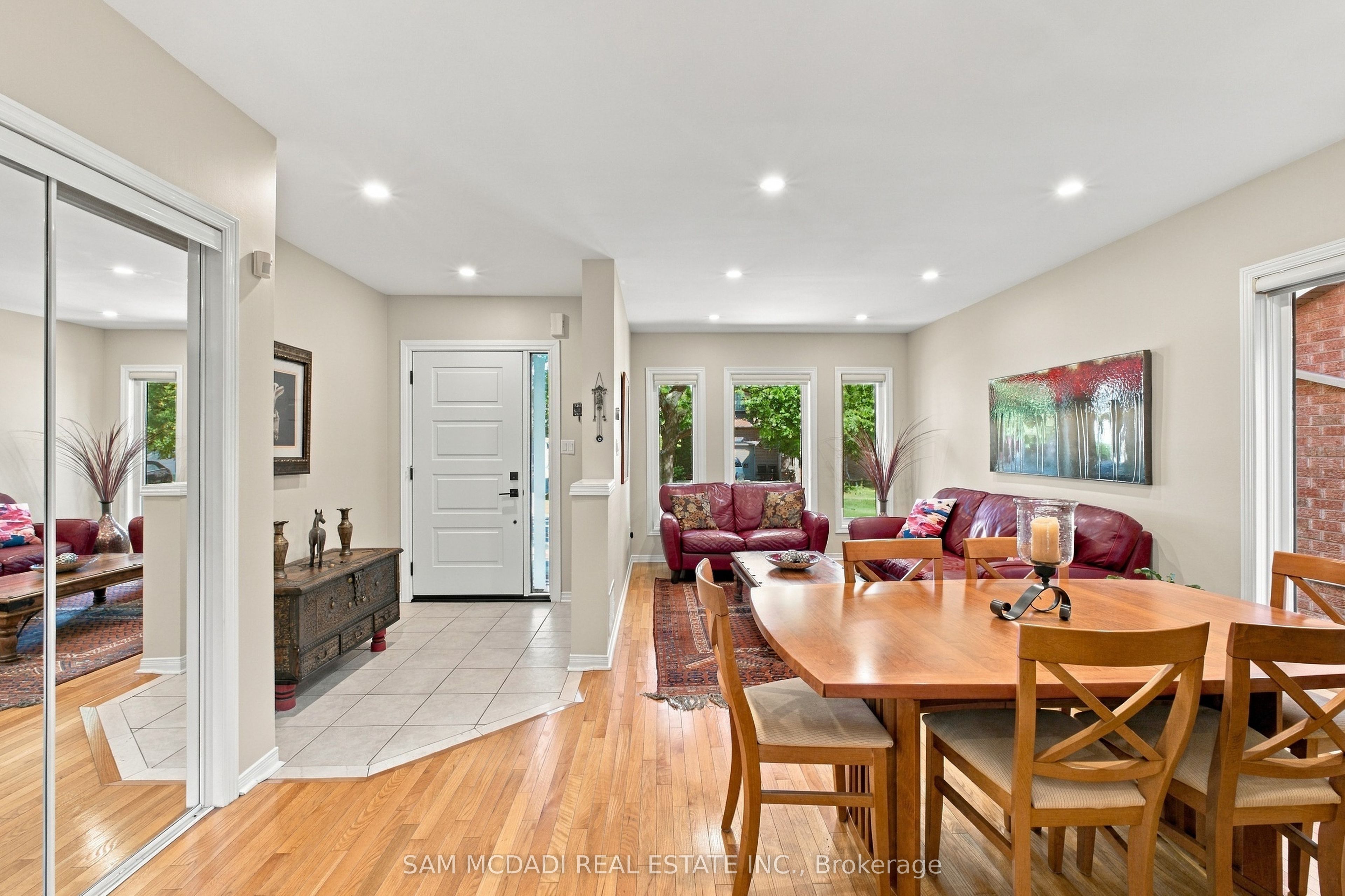 2148 Nightstar Drive Property Photo 3