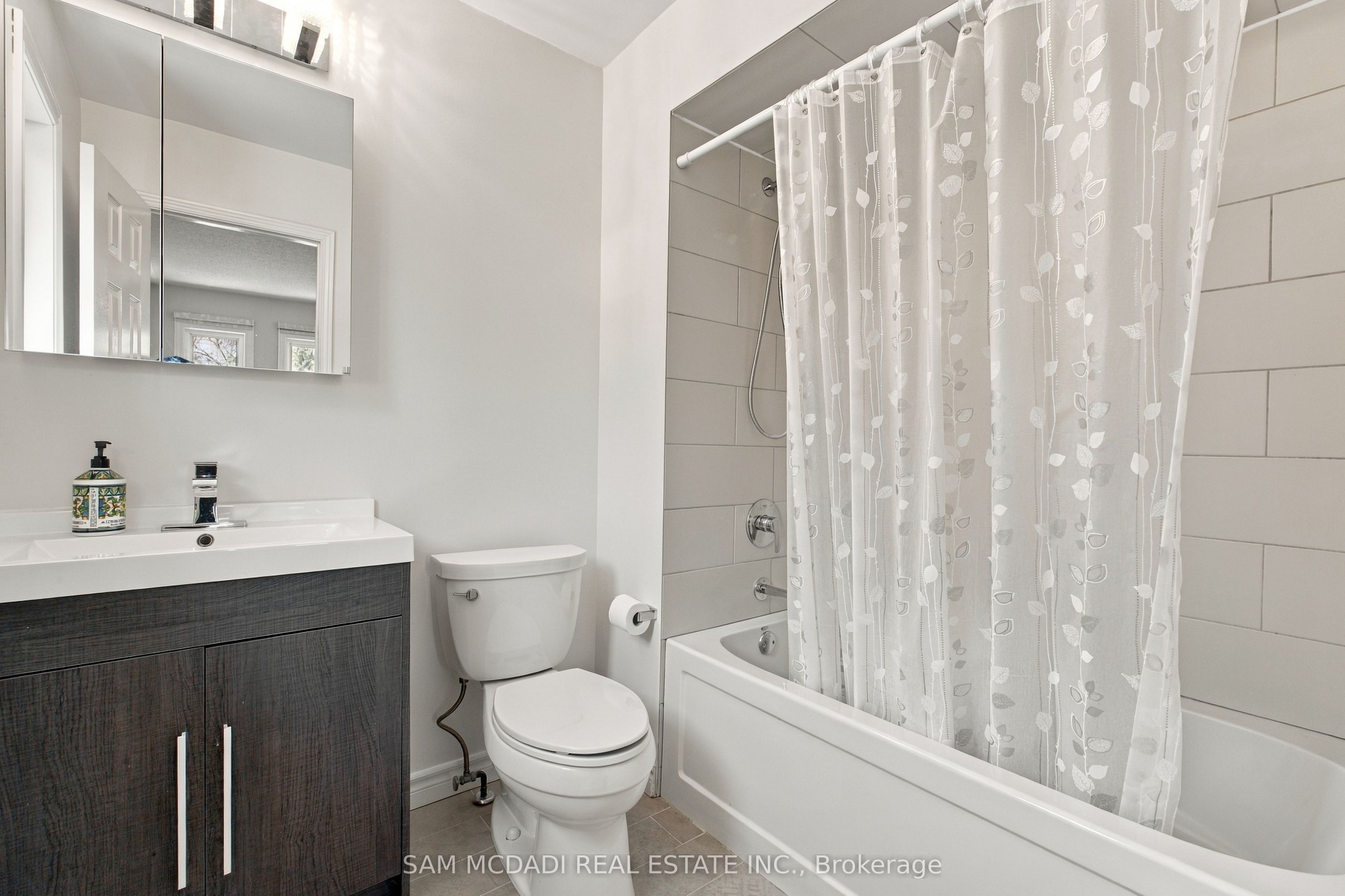 2148 Nightstar Drive Property Photo 14