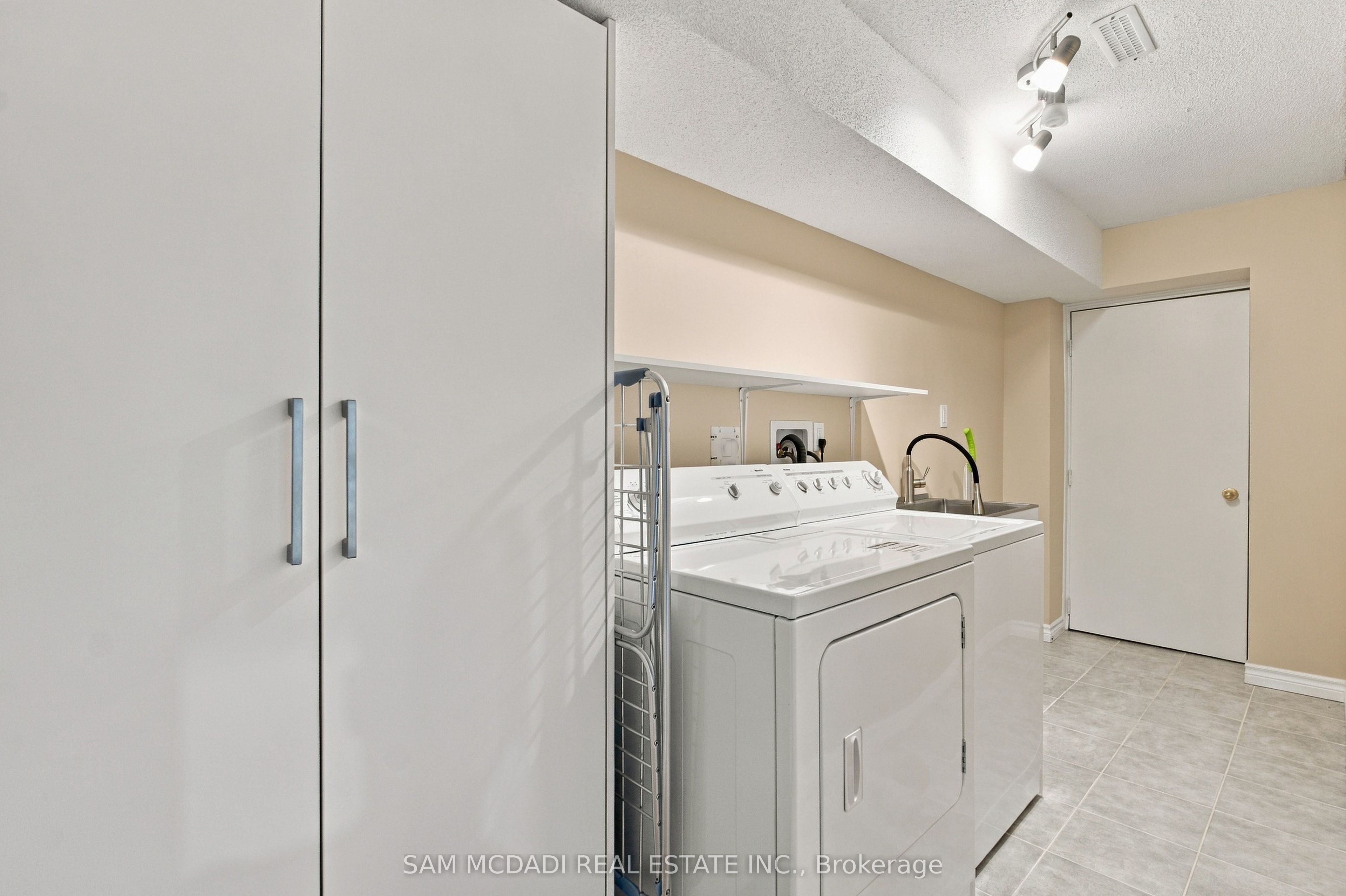 2148 Nightstar Drive Property Photo 25