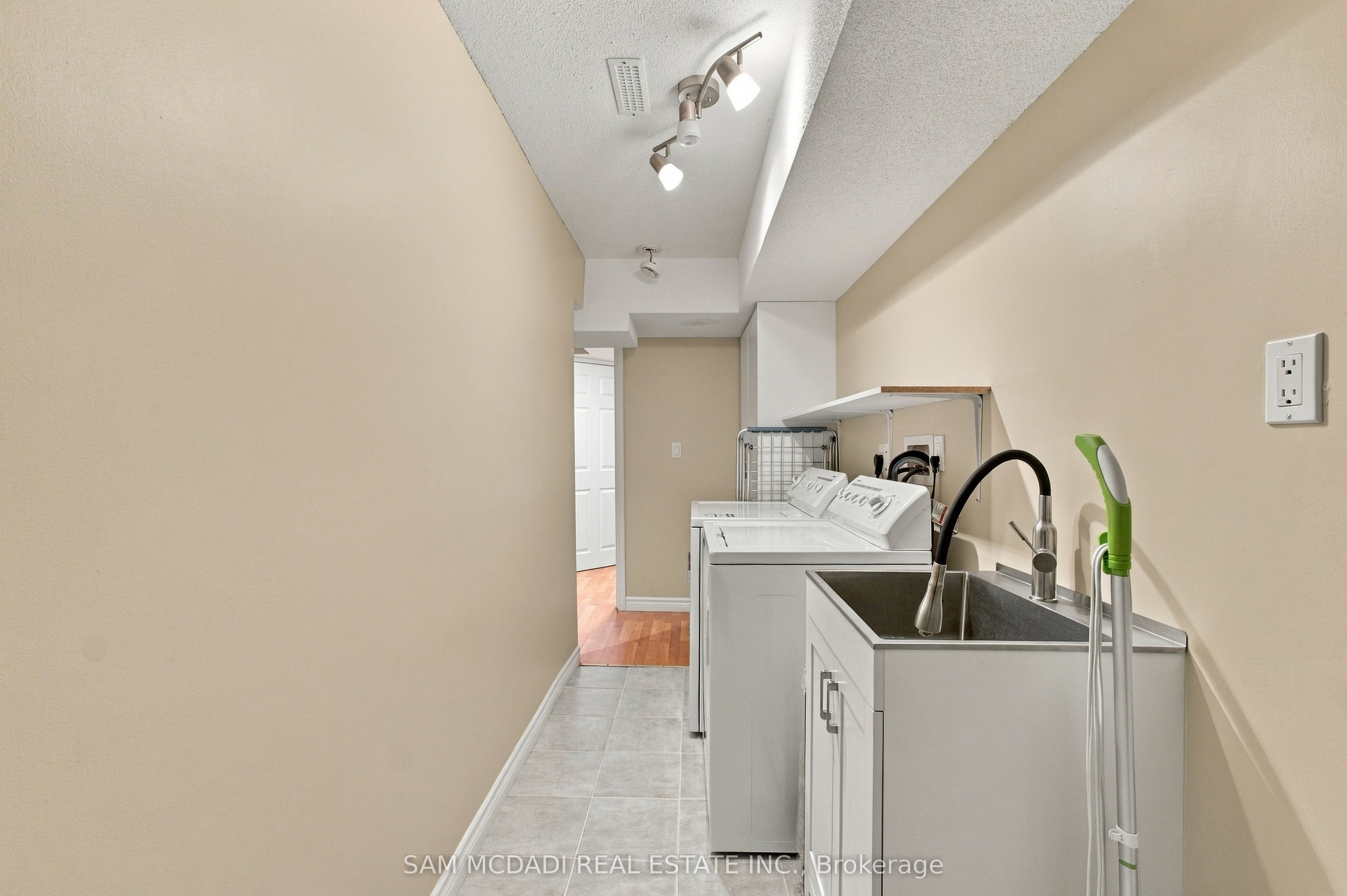 2148 Nightstar Drive Property Photo 26