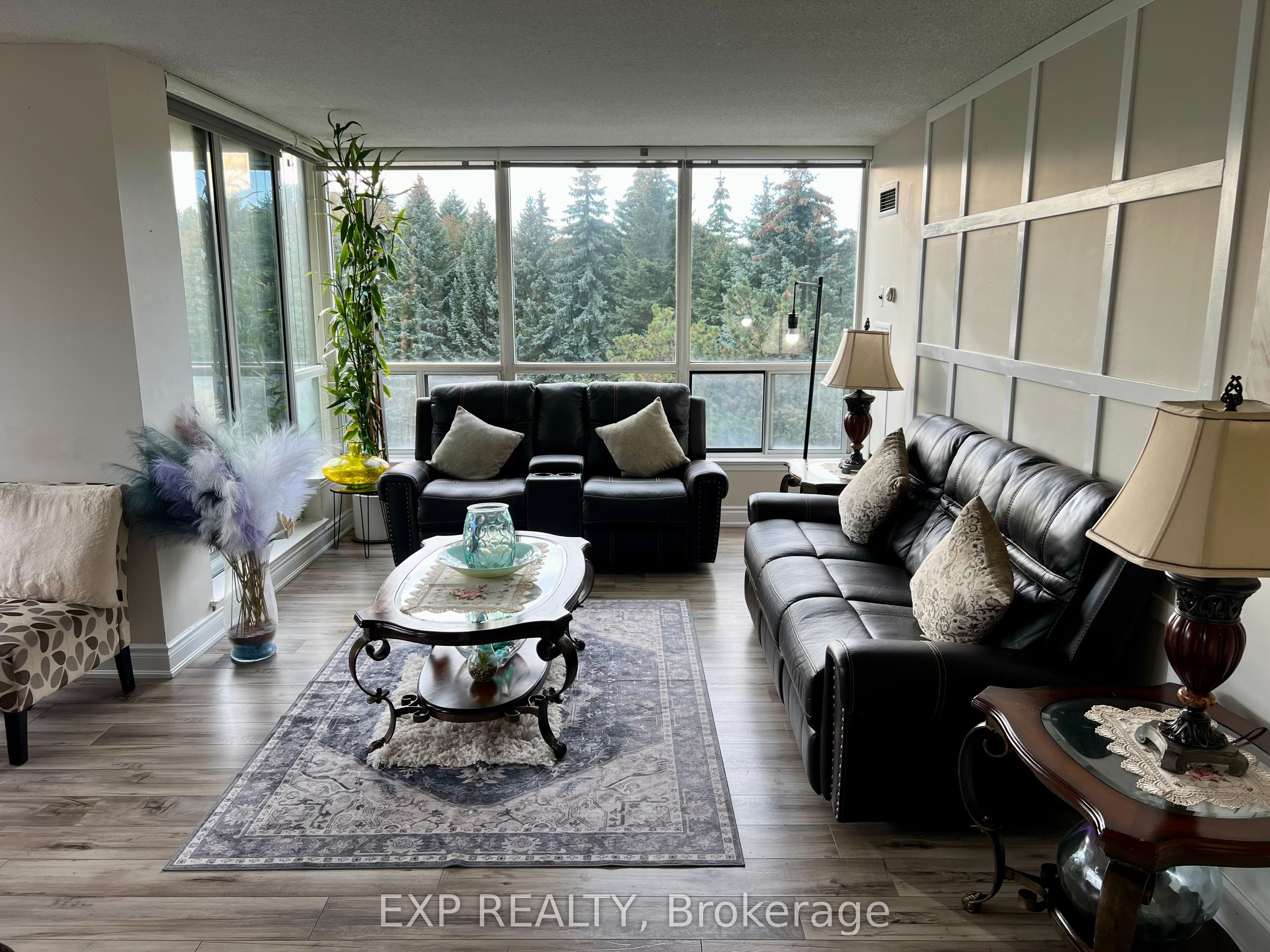 10 Laurelcrest Street 412 Property Photo 13