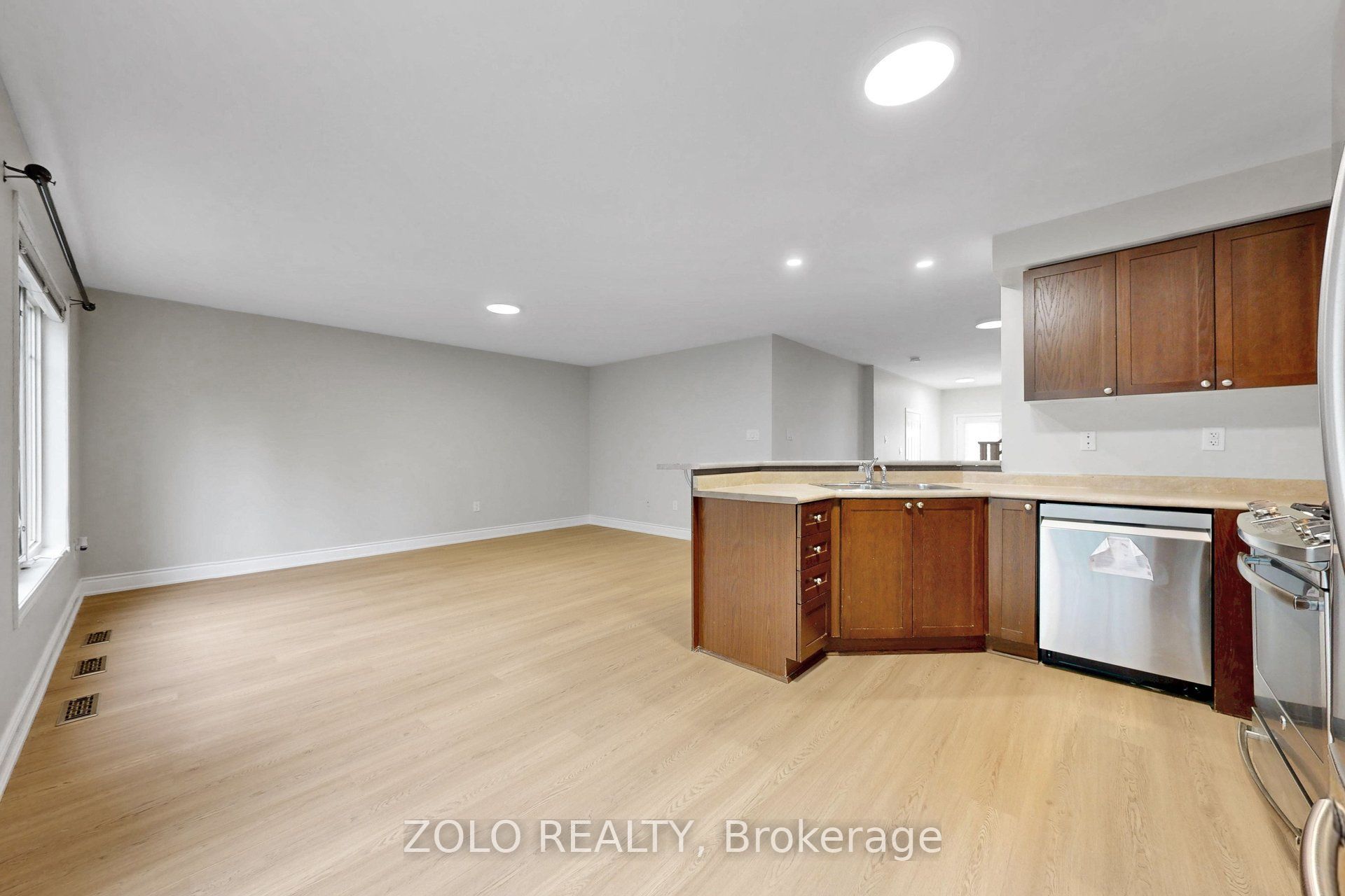 128 Van Fleet Terr Property Photo 25