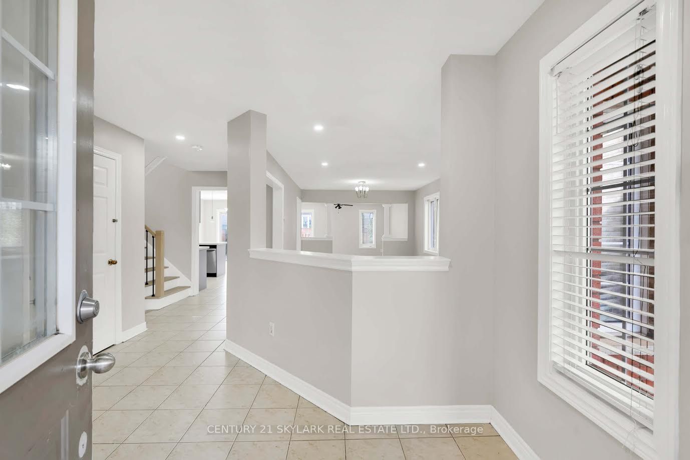 44 Fallstar Crescent Property Photo 5