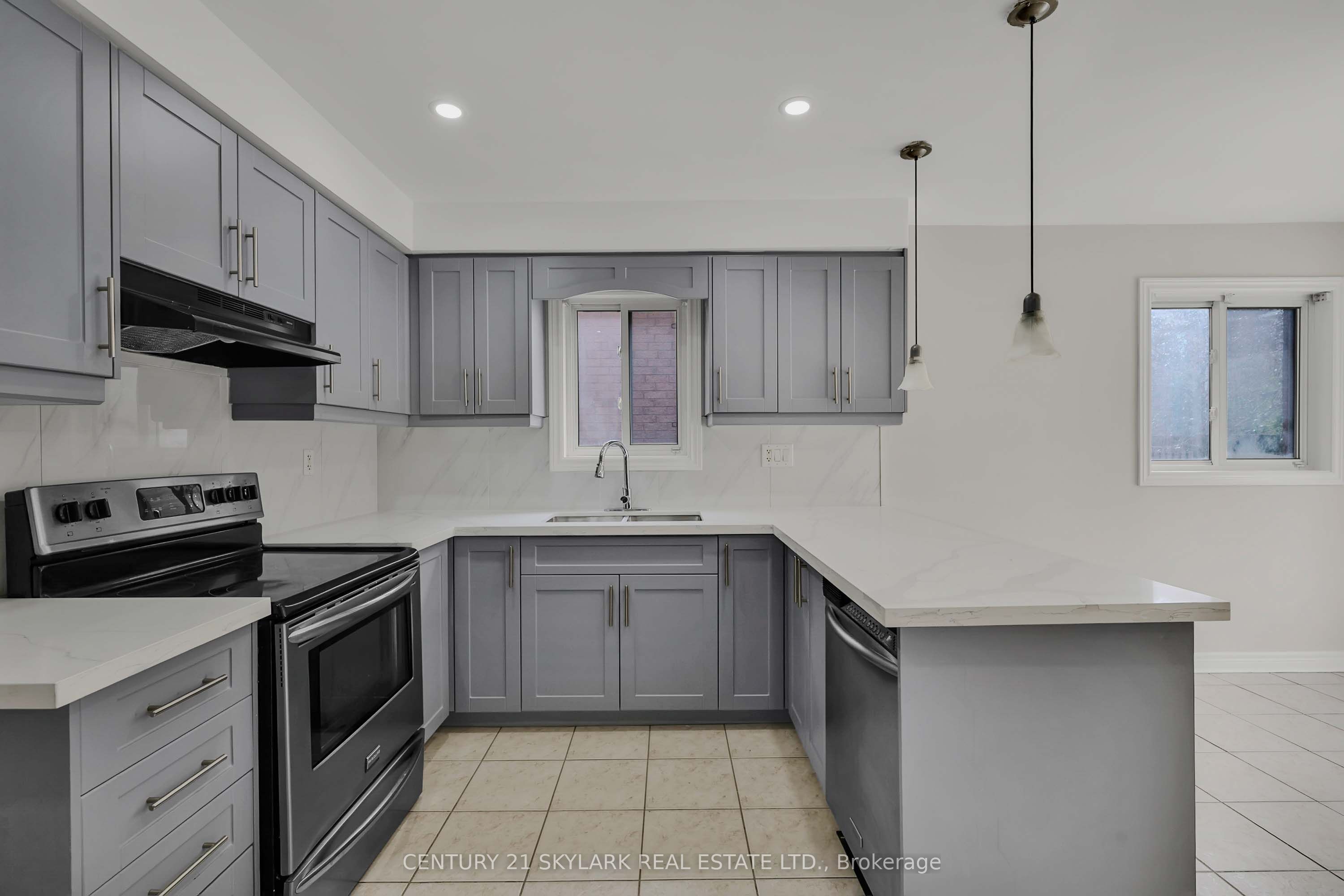44 Fallstar Crescent Property Photo 10