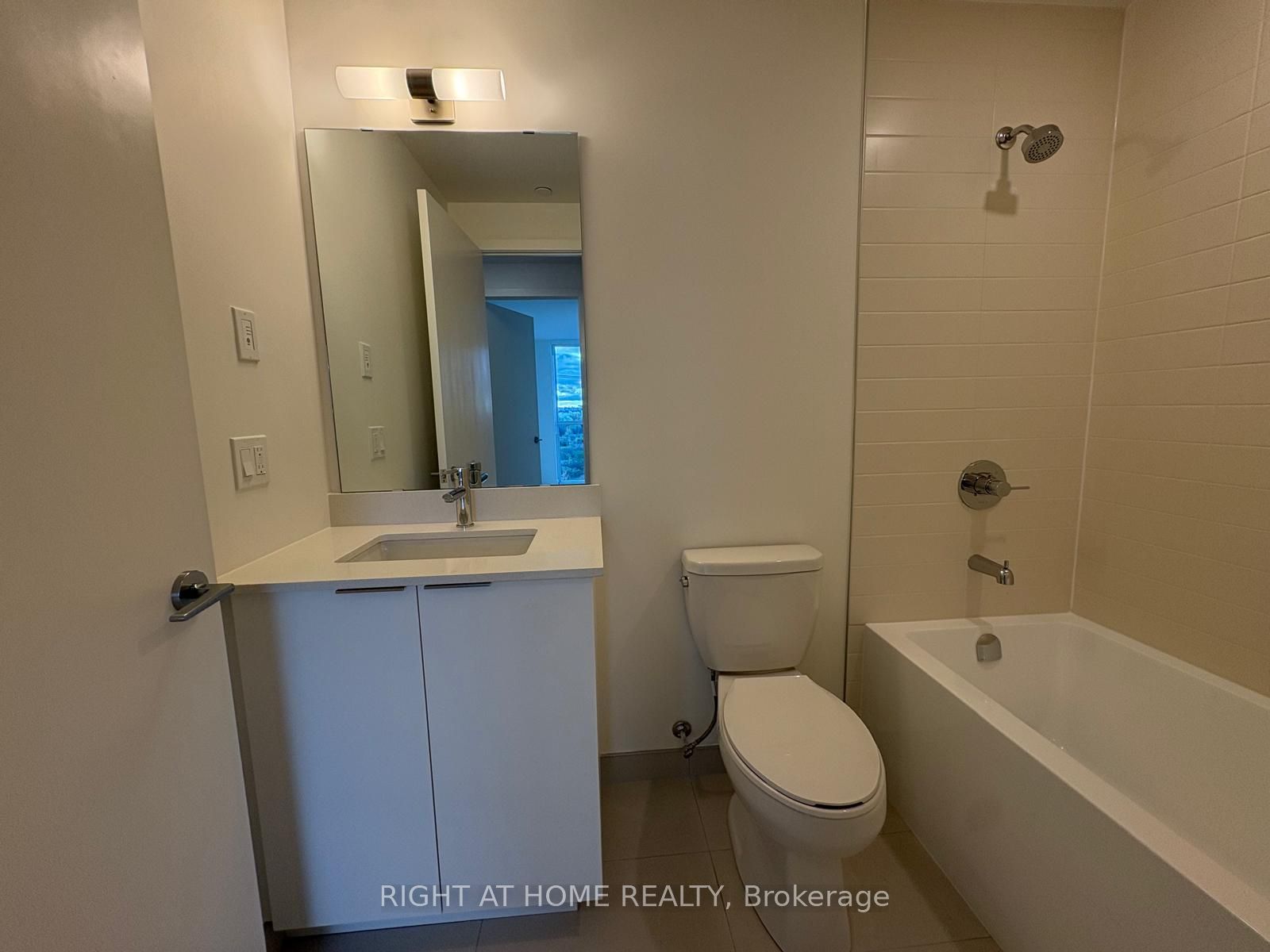 3071 Trafalgar Road 410 Property Photo 20