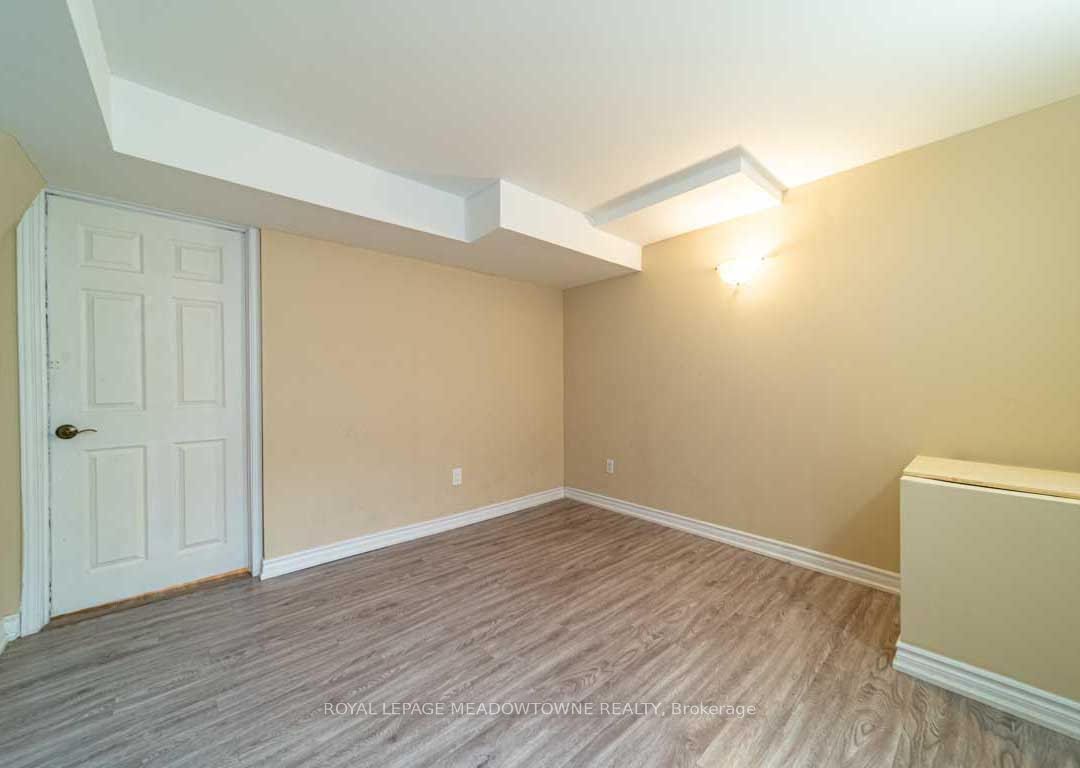 1036 Yates Drive Property Photo 2