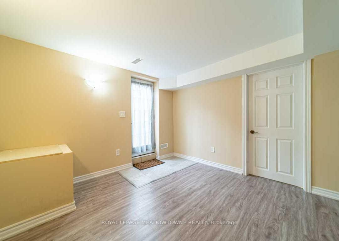 1036 Yates Drive Property Photo 4