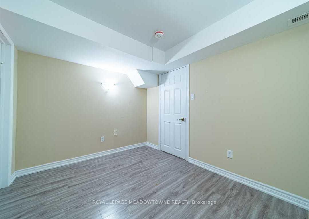 1036 Yates Drive Property Photo 9