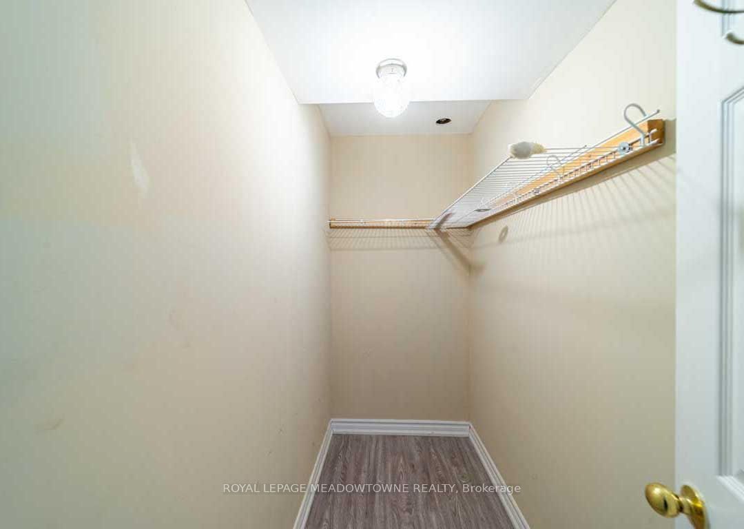 1036 Yates Drive Property Photo 11