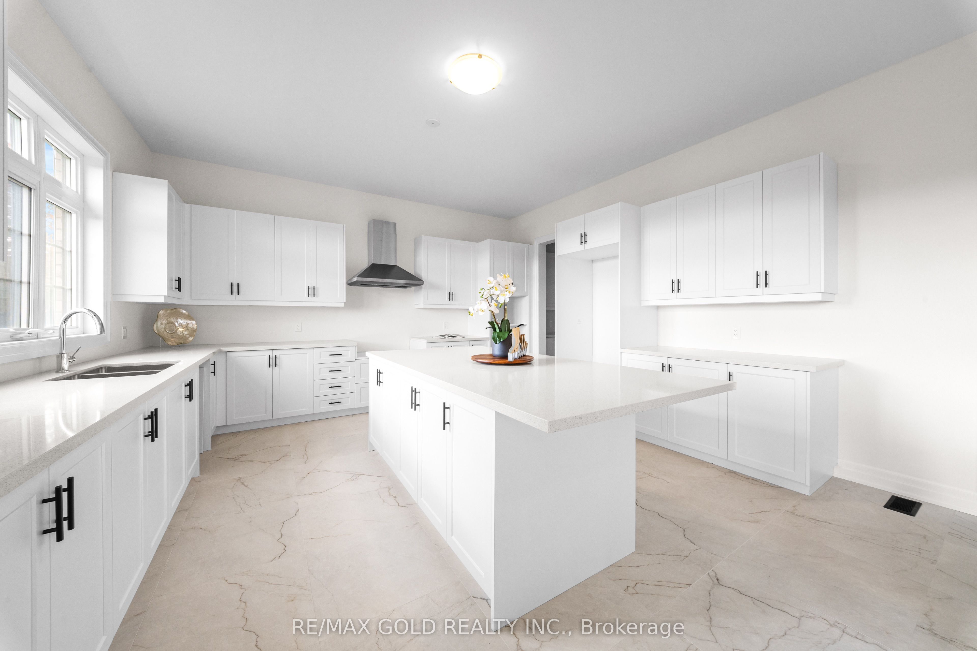 30 Mosswood Trail Property Photo 15