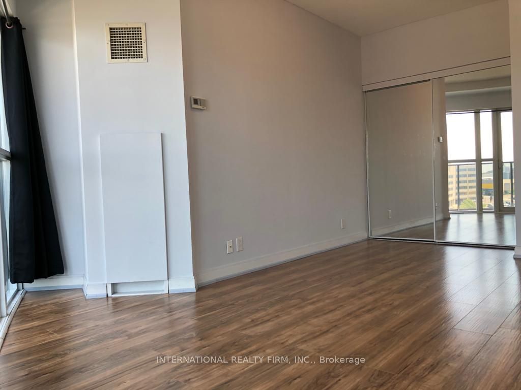 60 Absolute Avenue 805 Property Photo 7