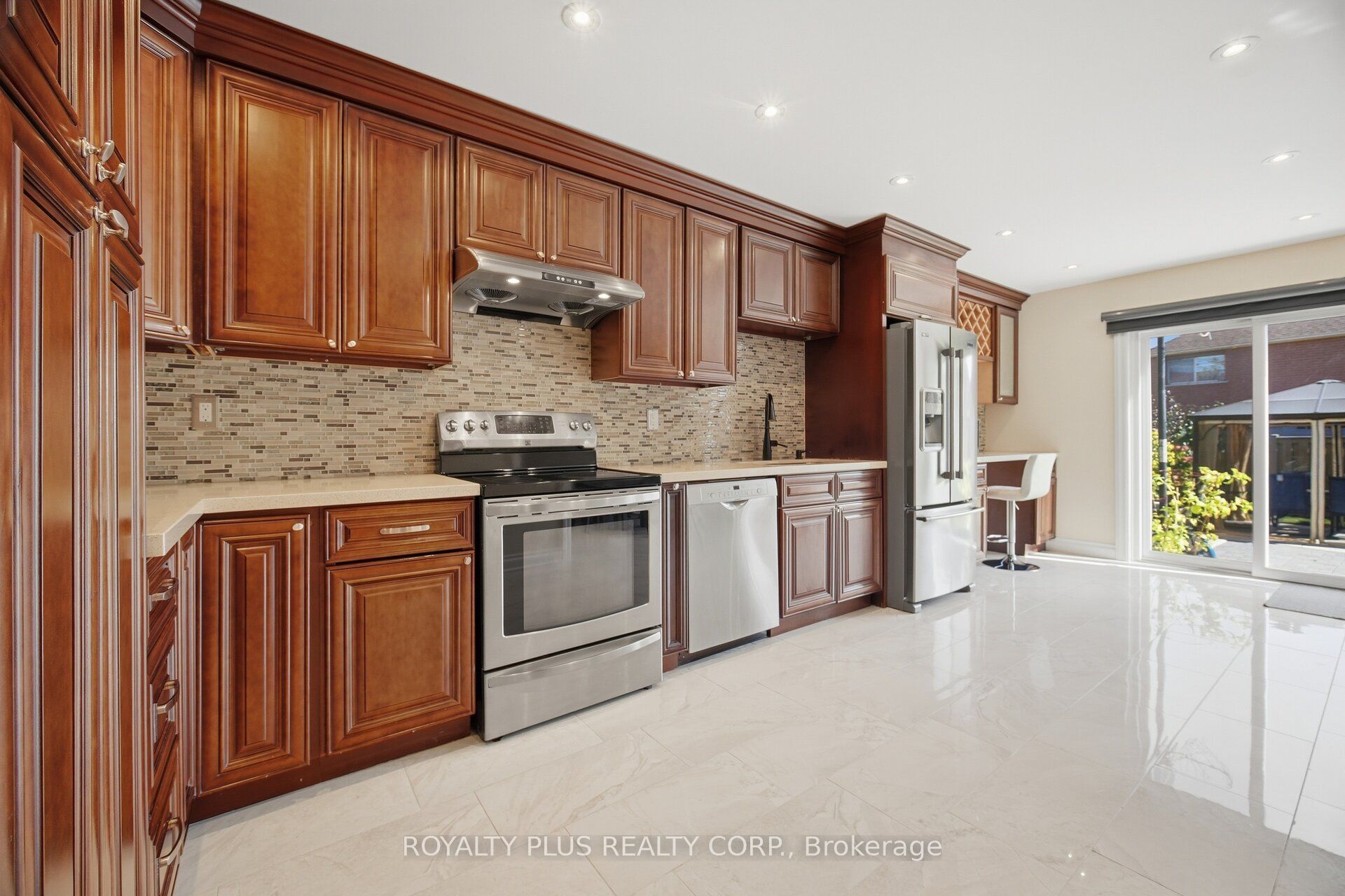 77 Arthurs Crescent Property Photo 11
