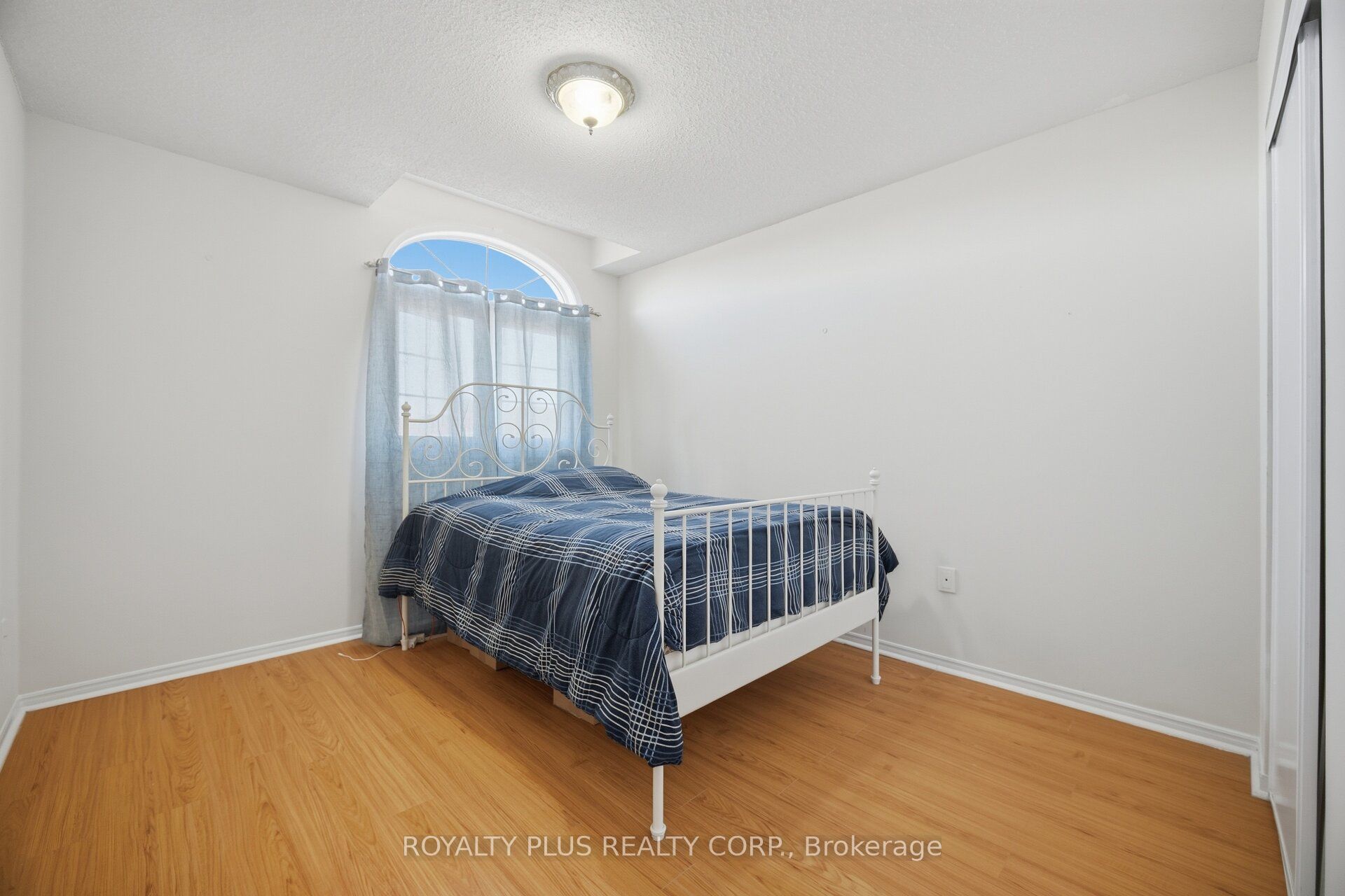77 Arthurs Crescent Property Photo 22
