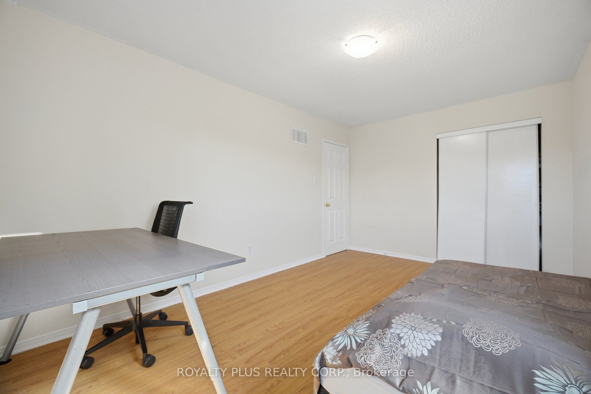 77 Arthurs Crescent Property Photo 25