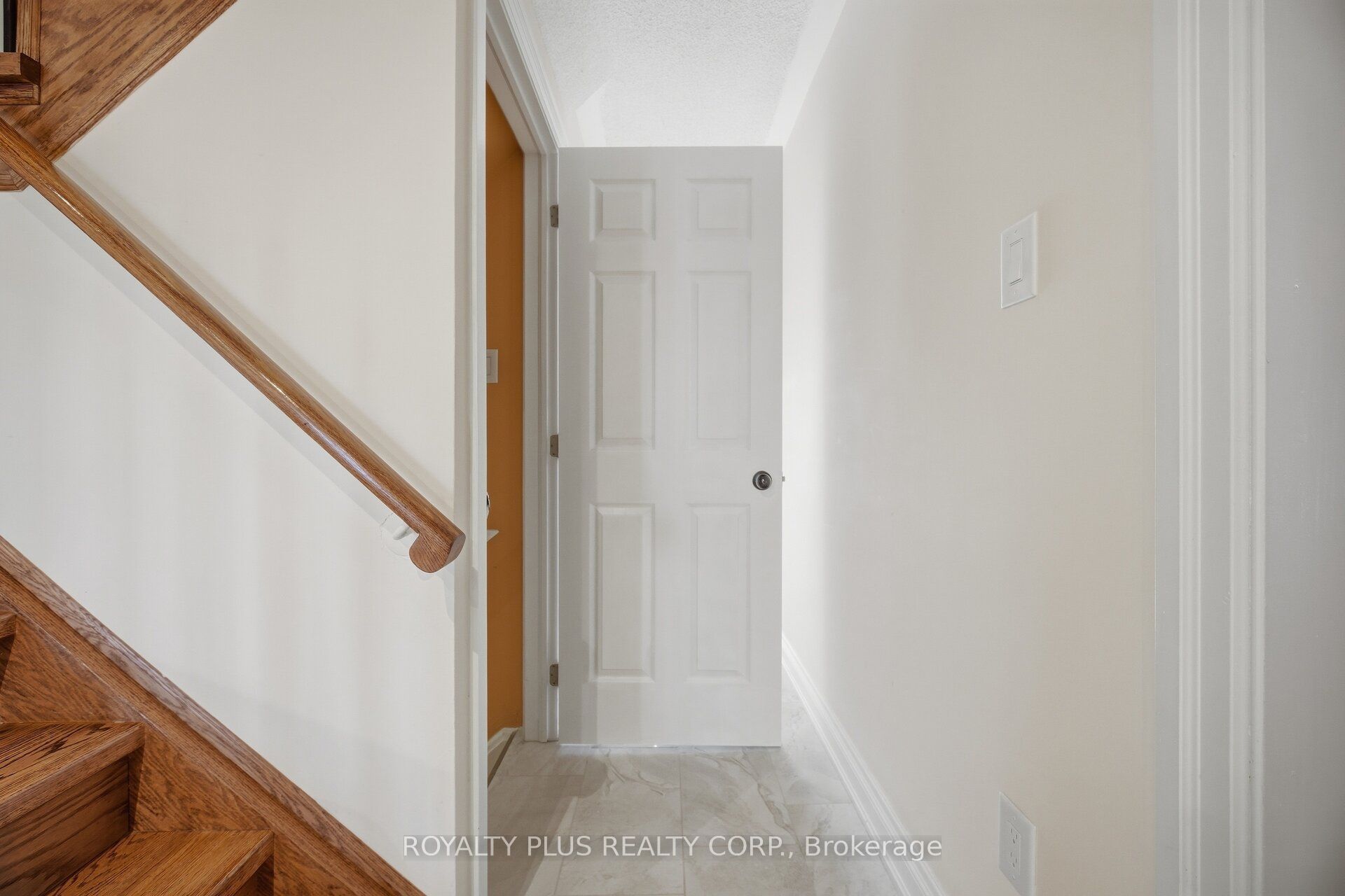 77 Arthurs Crescent Property Photo 28