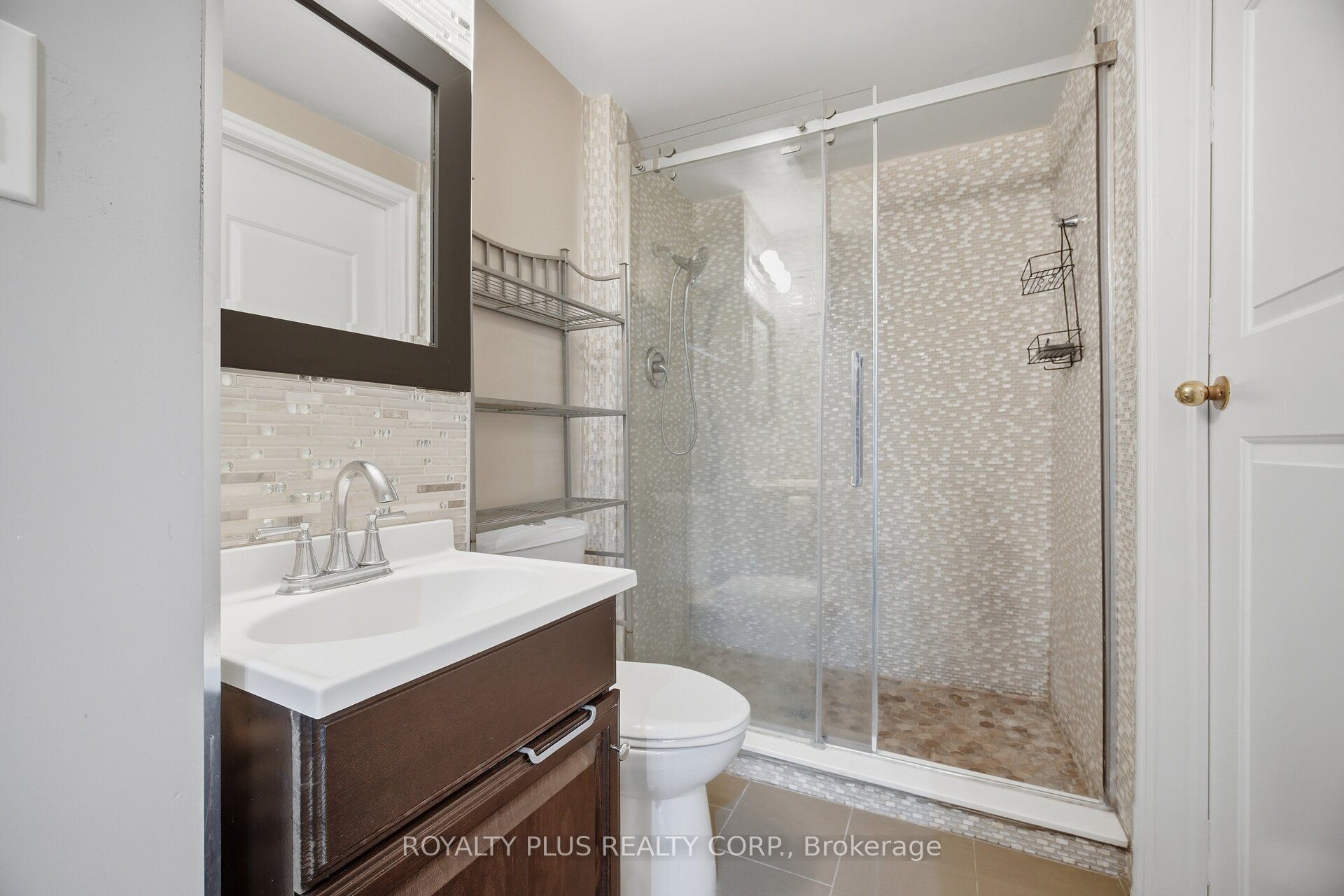 77 Arthurs Crescent Property Photo 34