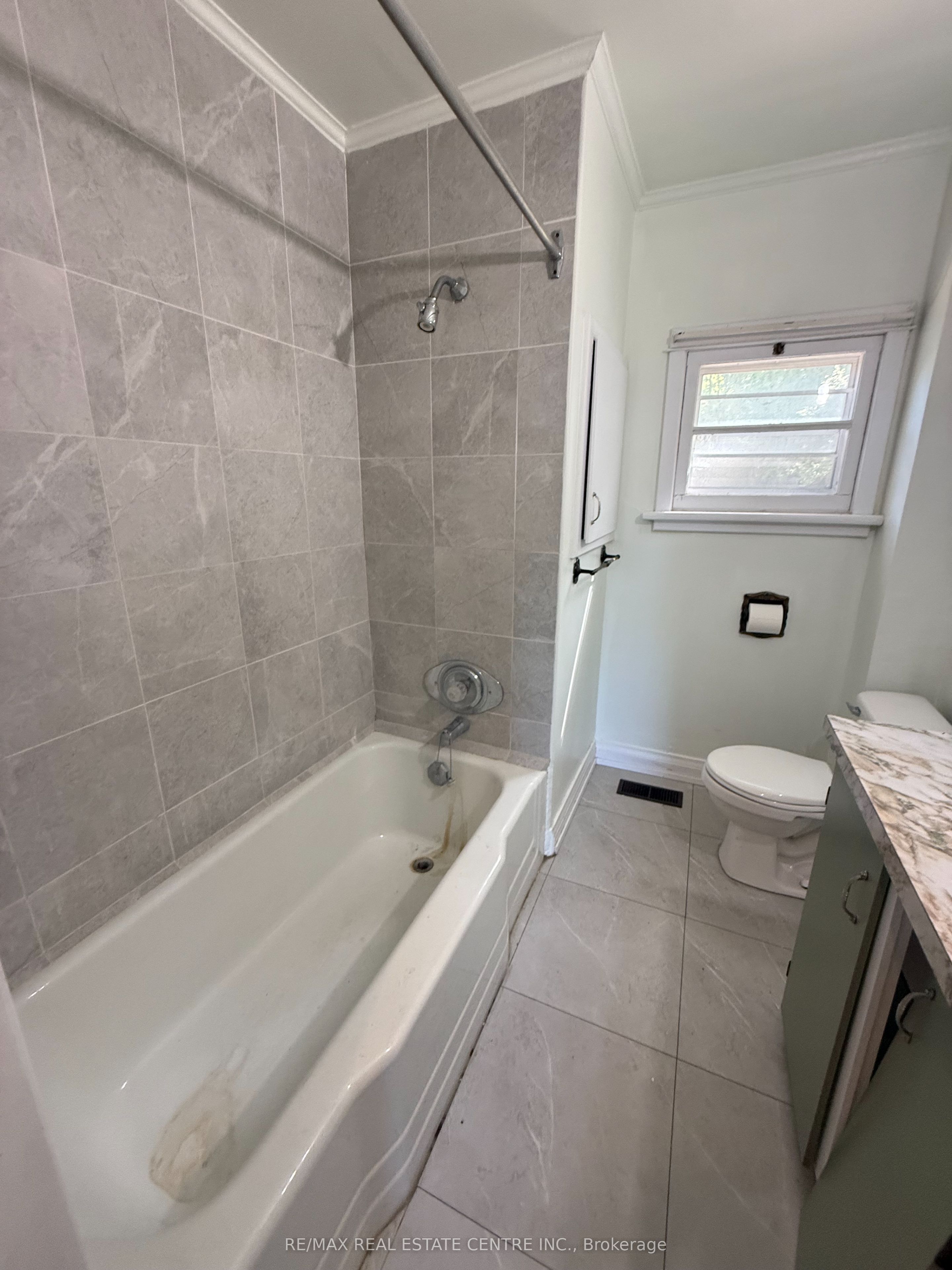 58 John Street Property Photo 11
