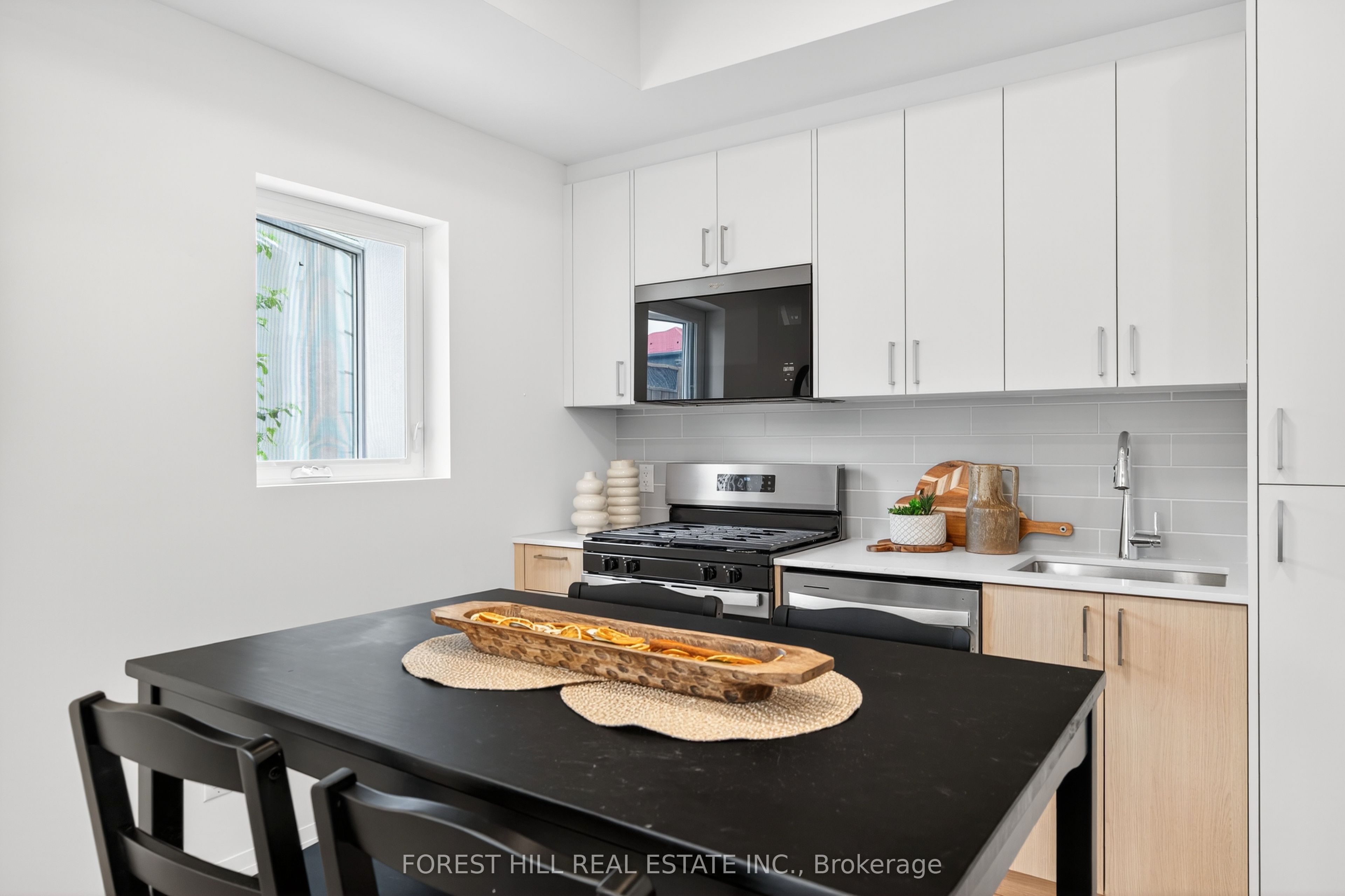12 Smallwood Drive A Property Photo 8