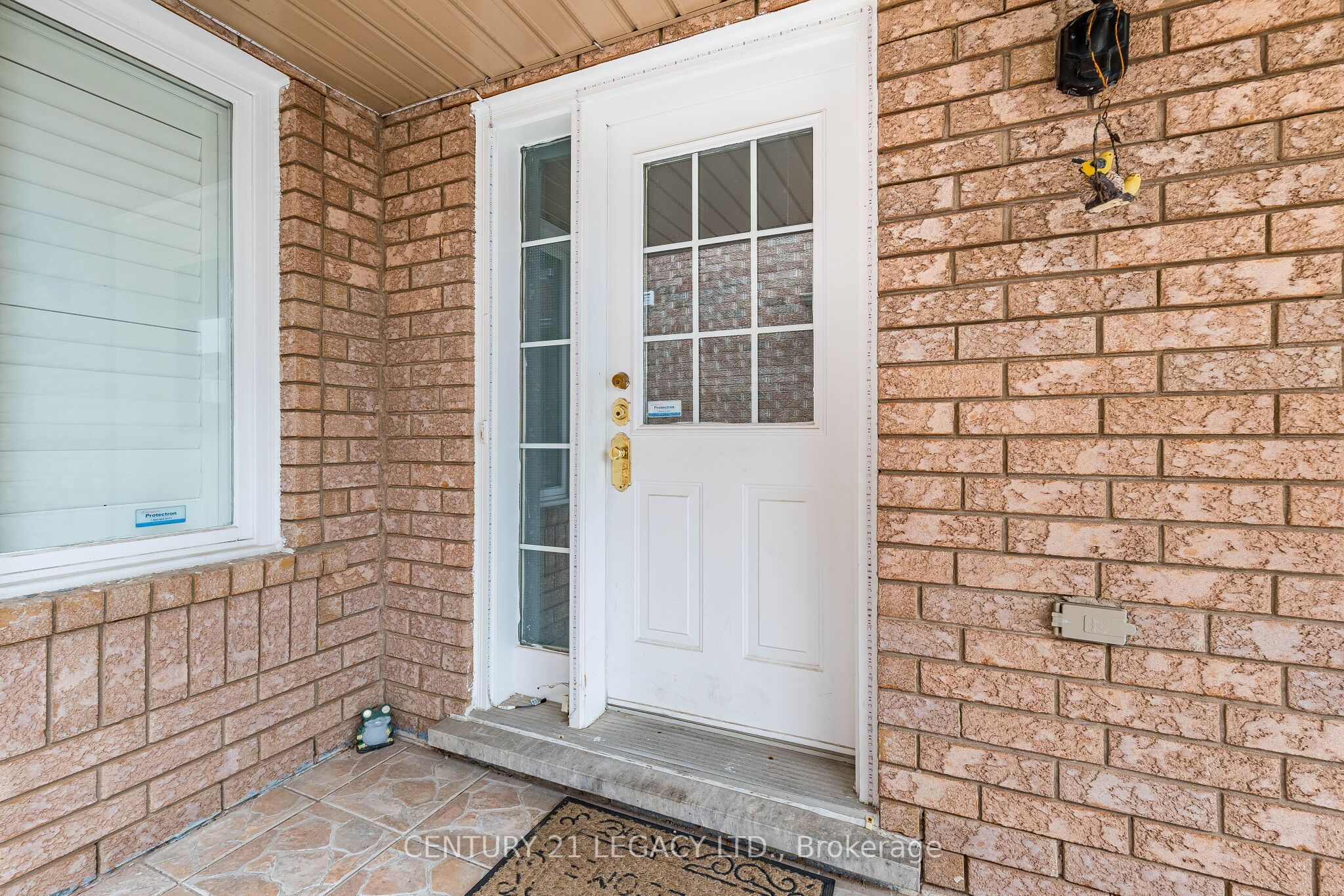 64 Narrow Valley Crescent Property Photo 4