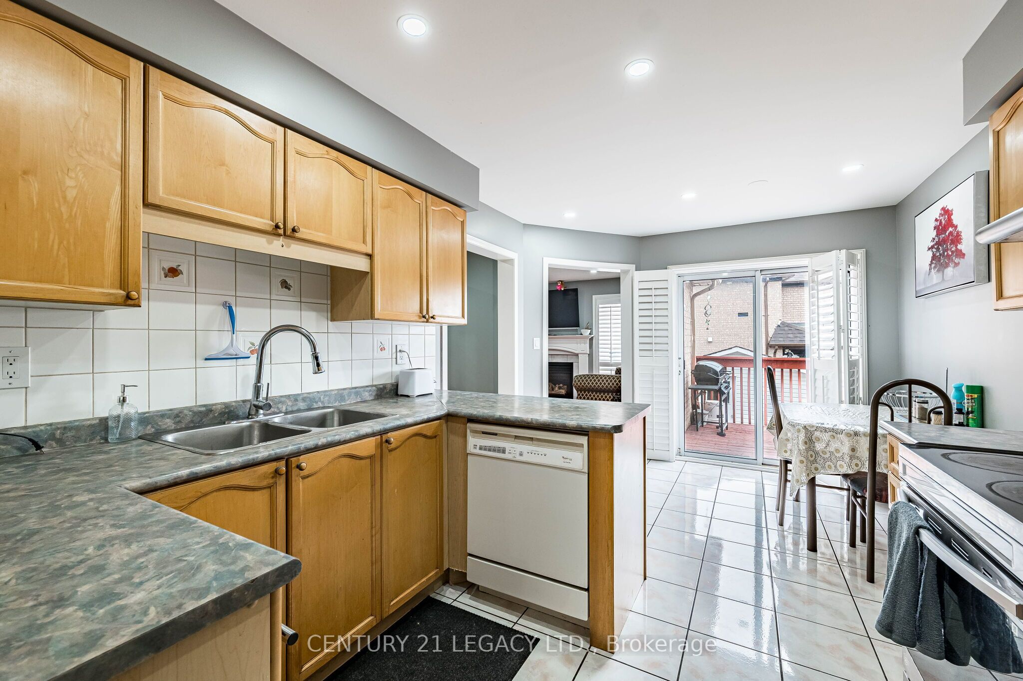 64 Narrow Valley Crescent Property Photo 10