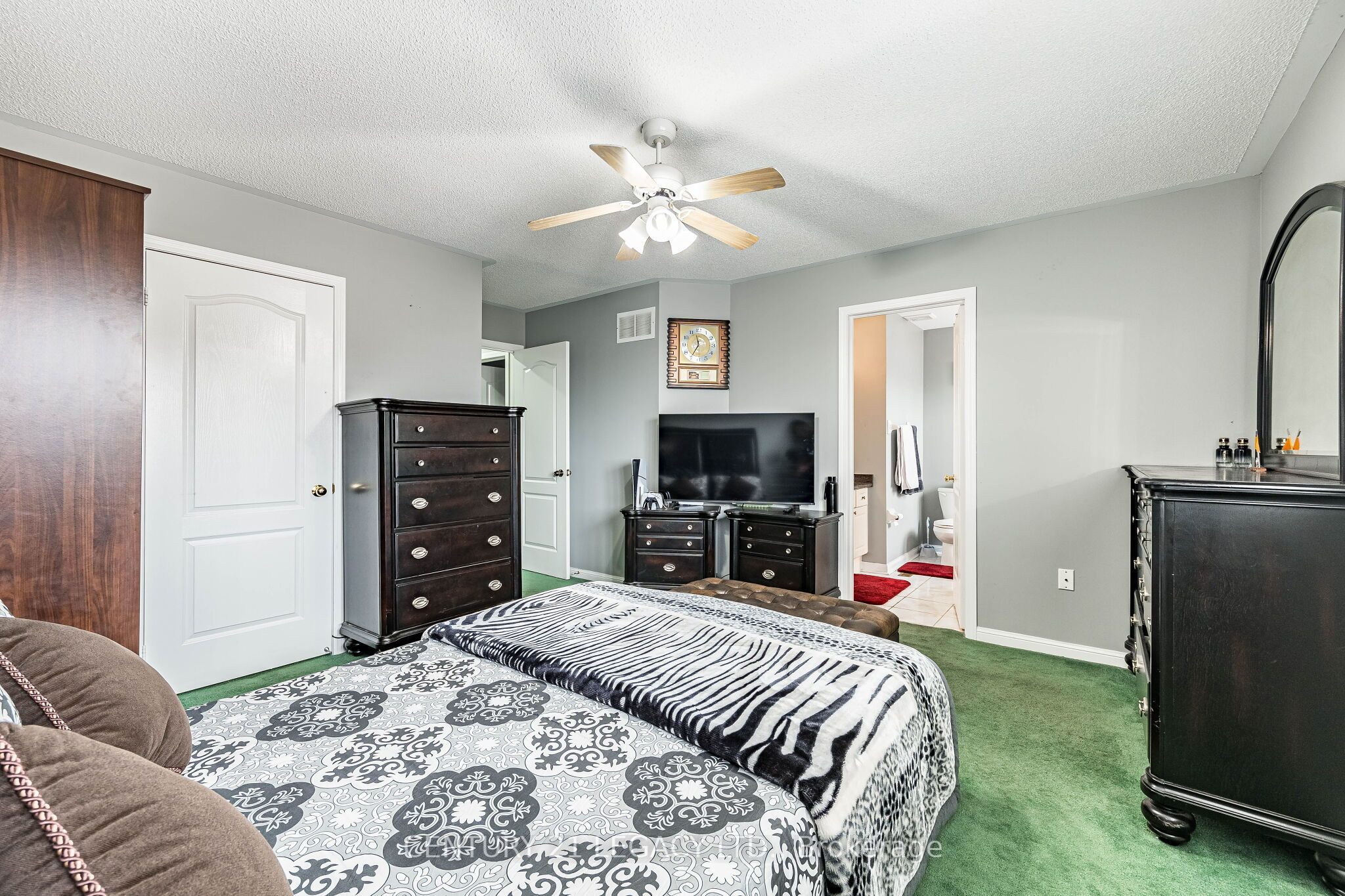 64 Narrow Valley Crescent Property Photo 33