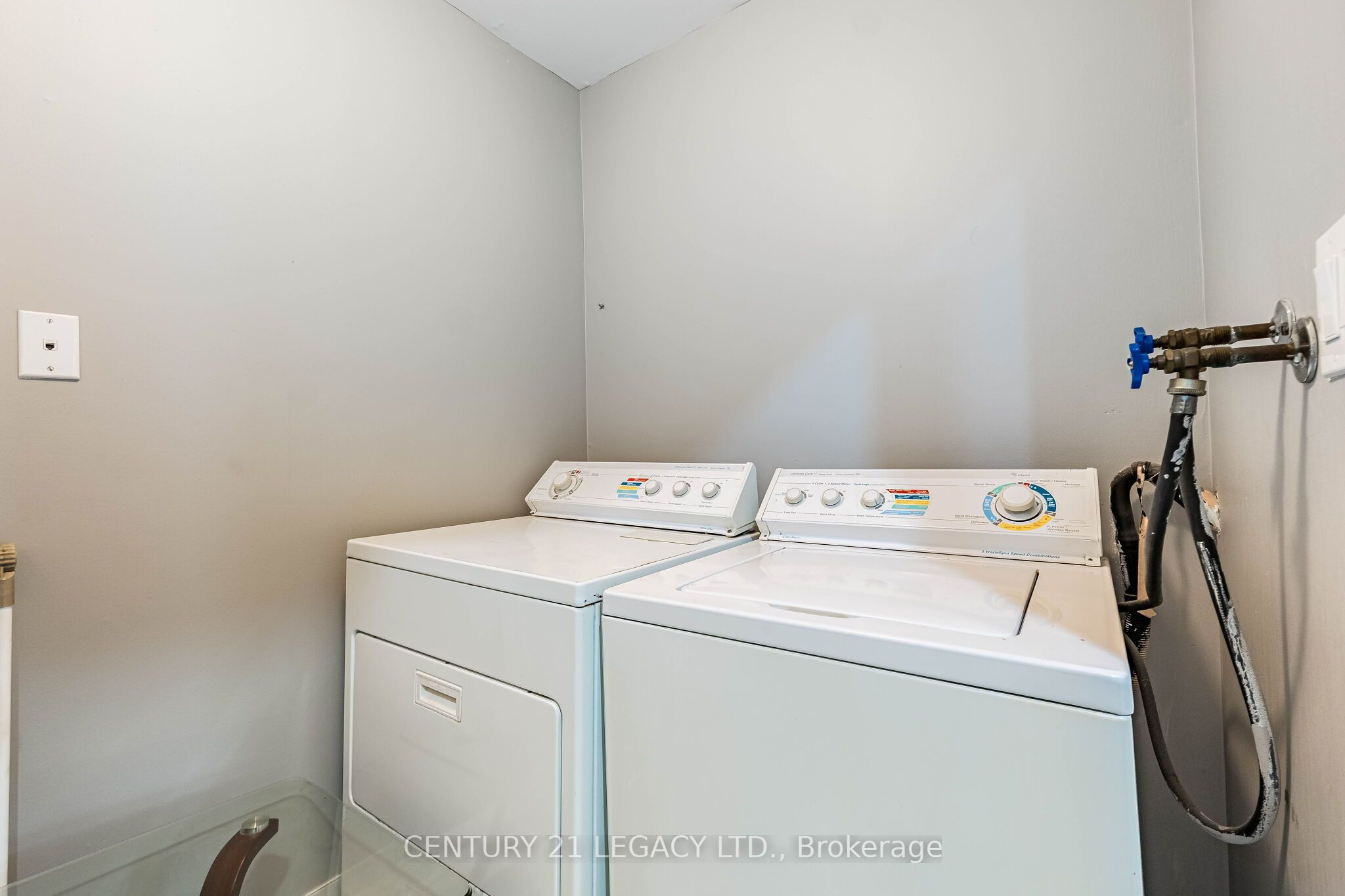 64 Narrow Valley Crescent Property Photo 46