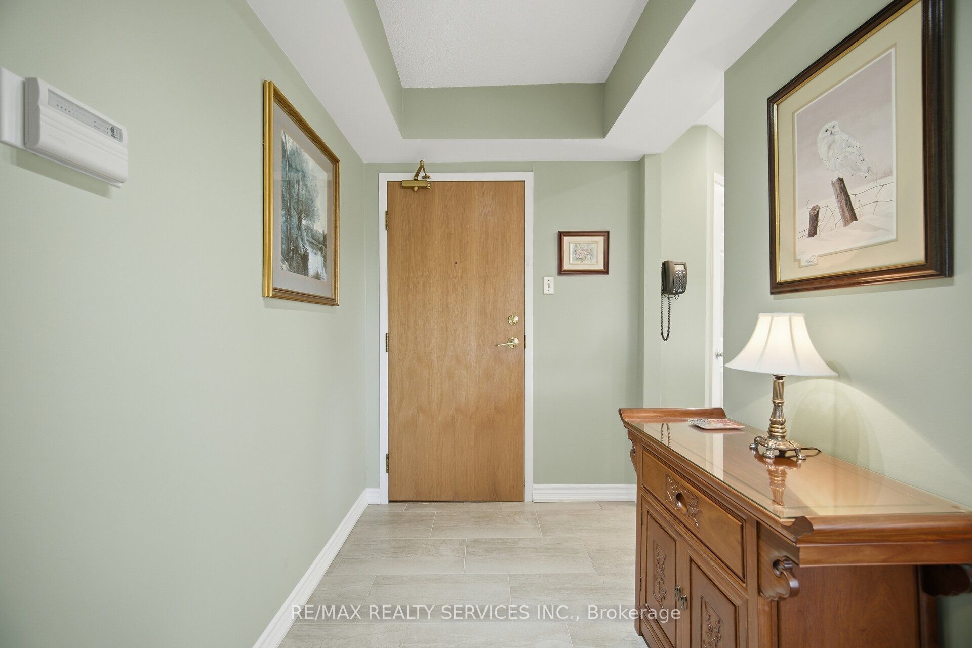 330 Mill Street S 404 Property Photo 5