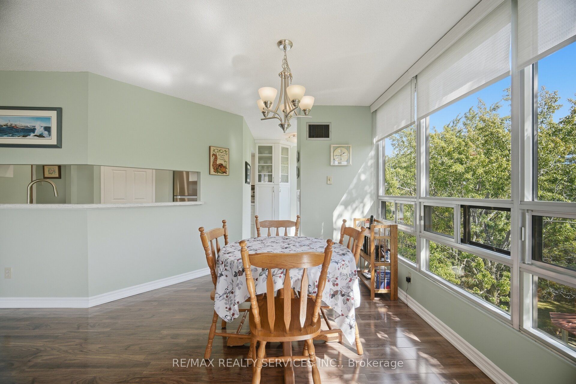 330 Mill Street S 404 Property Photo 11